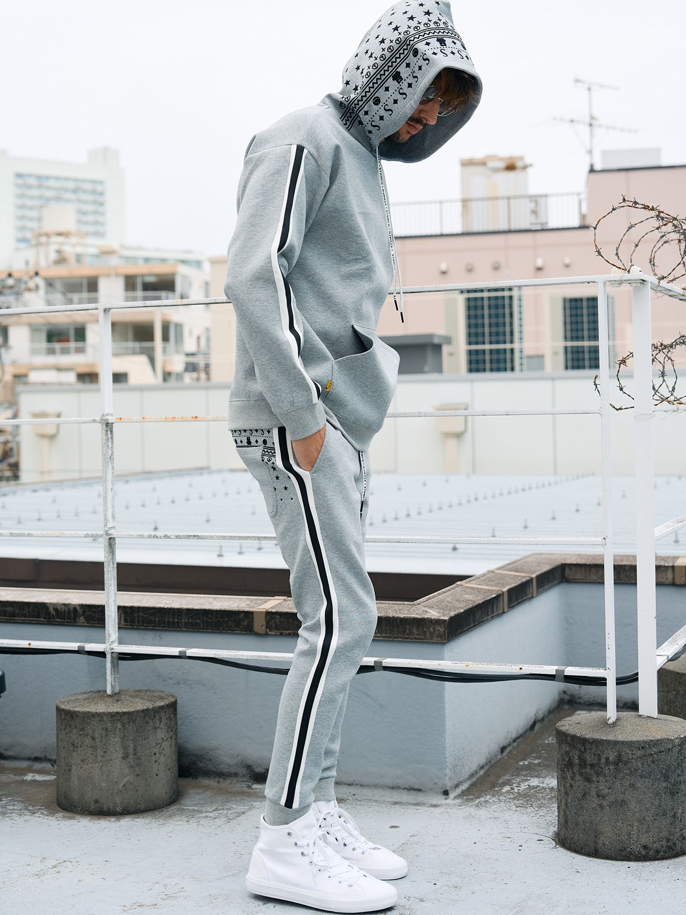 【予約品 5月8日(木) AM10時 締切】 T-Rストレッチポンチ スターノルディックフロッキー ラインリブパンツ / M.グレー