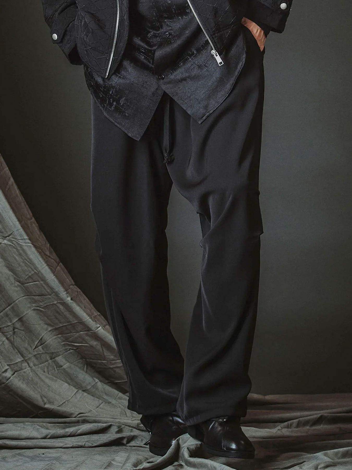 イージーバギーパラシュートトラウザーズ / ブラック【NO ID.】