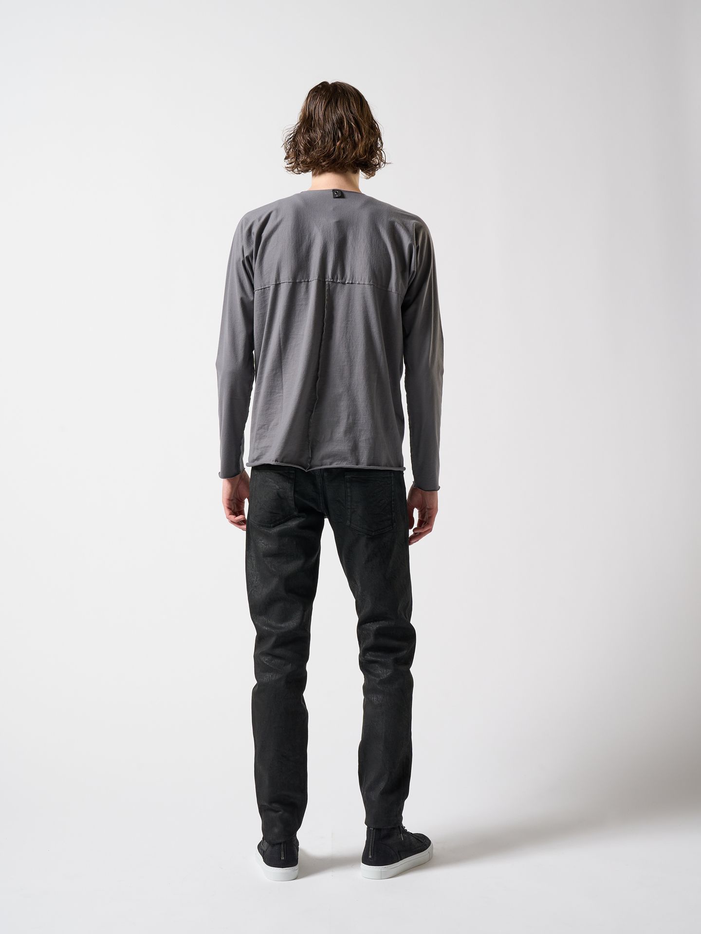 【予約品】 minimalism cut&sewn / Tシャツ / ダークグレー