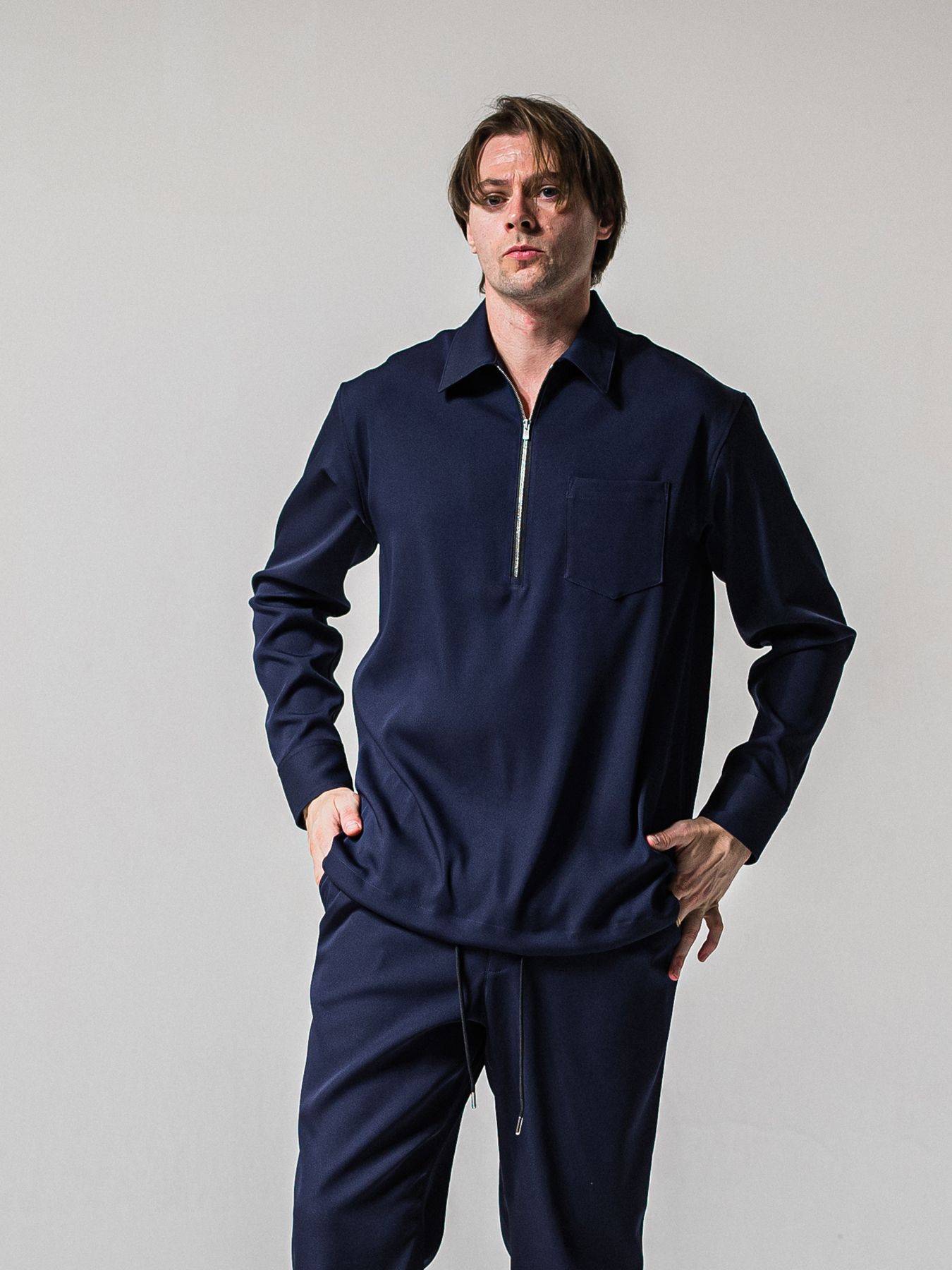 【予約品 11月16日(日) 締切】PULL OVER SATIN SHIRT / ジッププルオーバー サテンシャツ / ネイビー