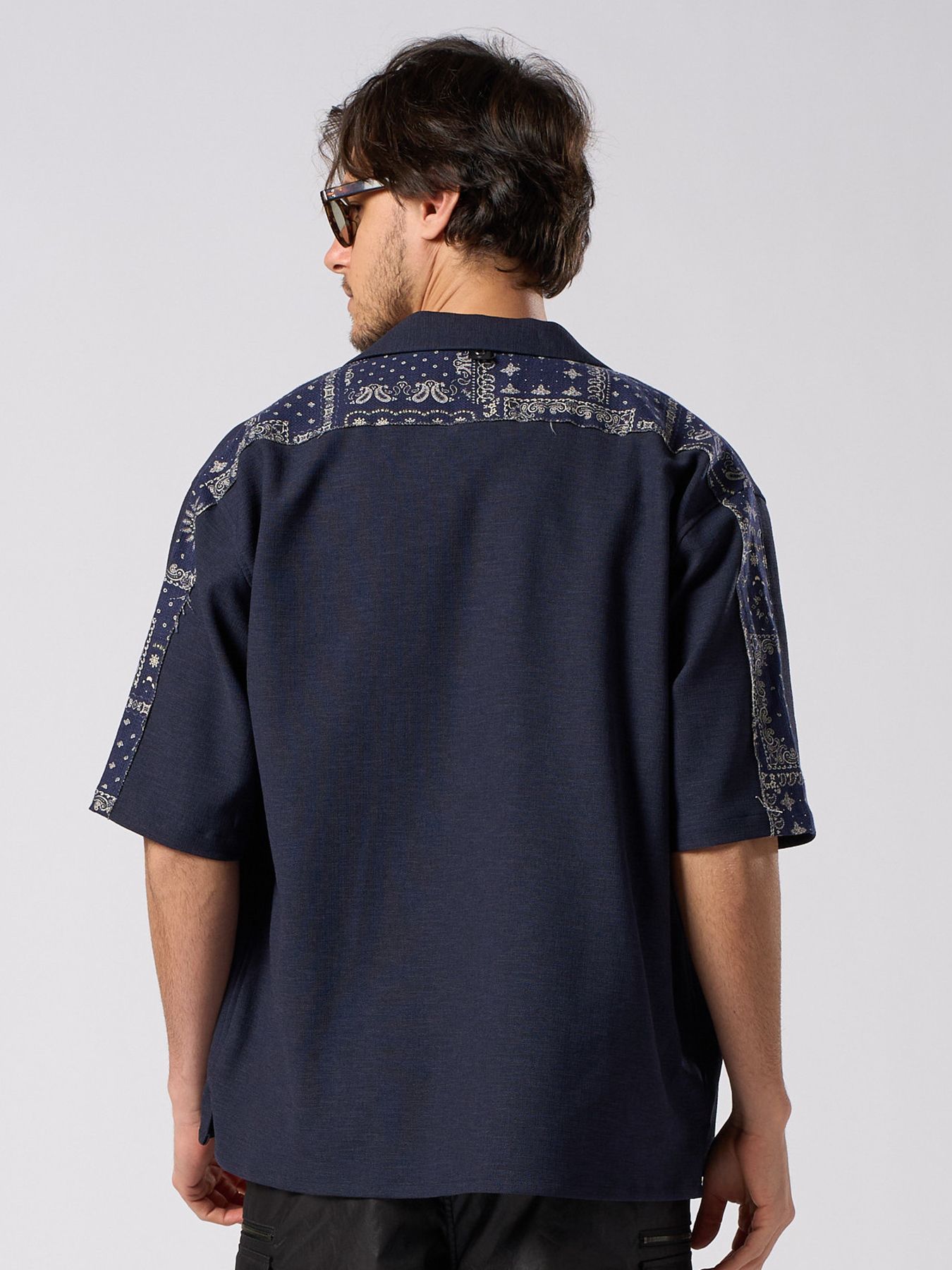 【予約品 1月25日(日) 締切】bandana print panel open shirt / バンダナプリントパネル オープンカラーシャツ / ネイビー
