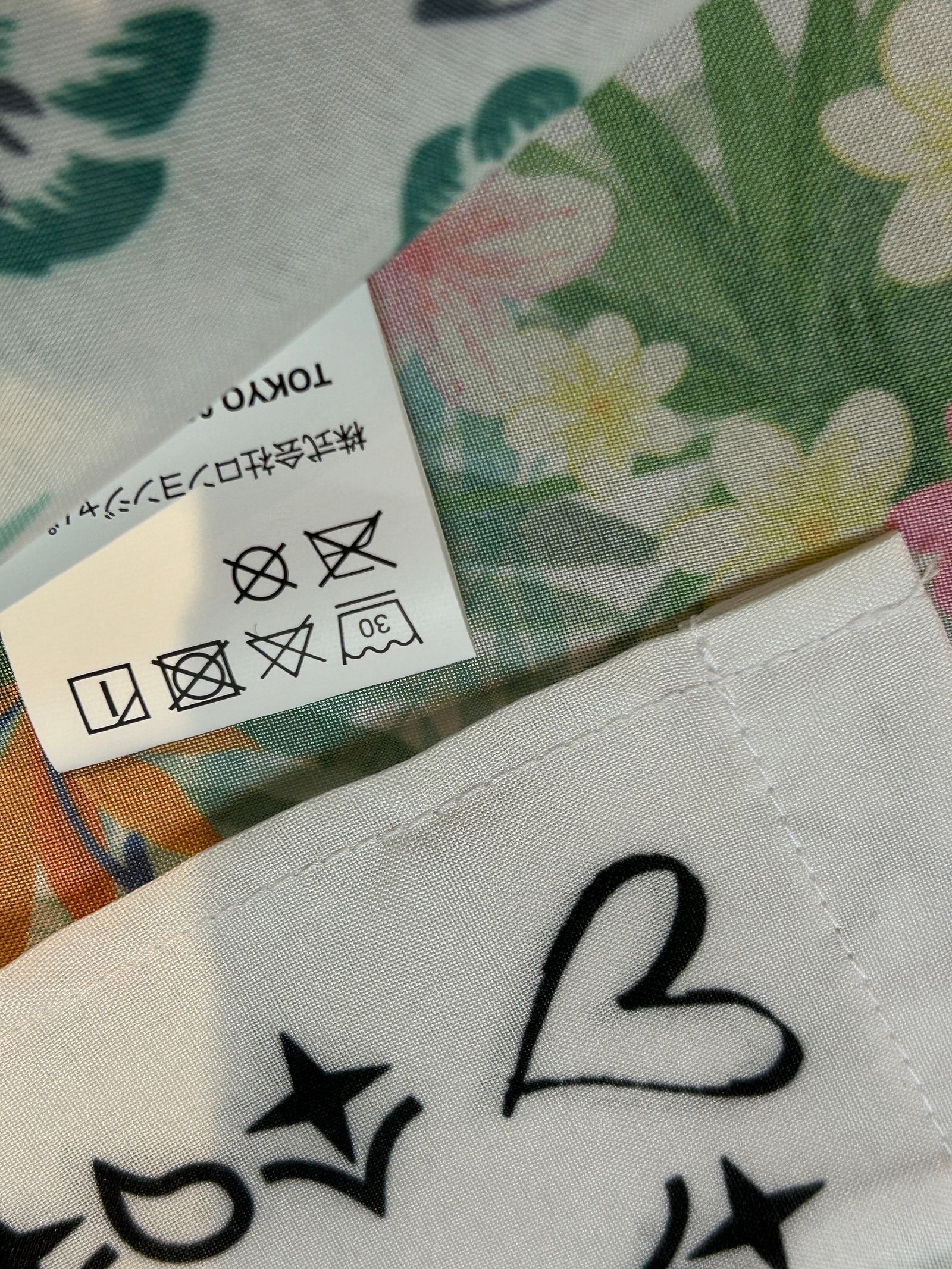 BANDANNA GRAPHIC SHIRTS ホワイト【SY32 by SWEET YEARS 】