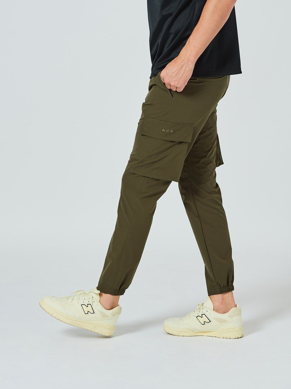 (予約品2023年10月19日18時締め) Light Dry Stretch Cargo Pants / カーゴパンツ / オリーブ