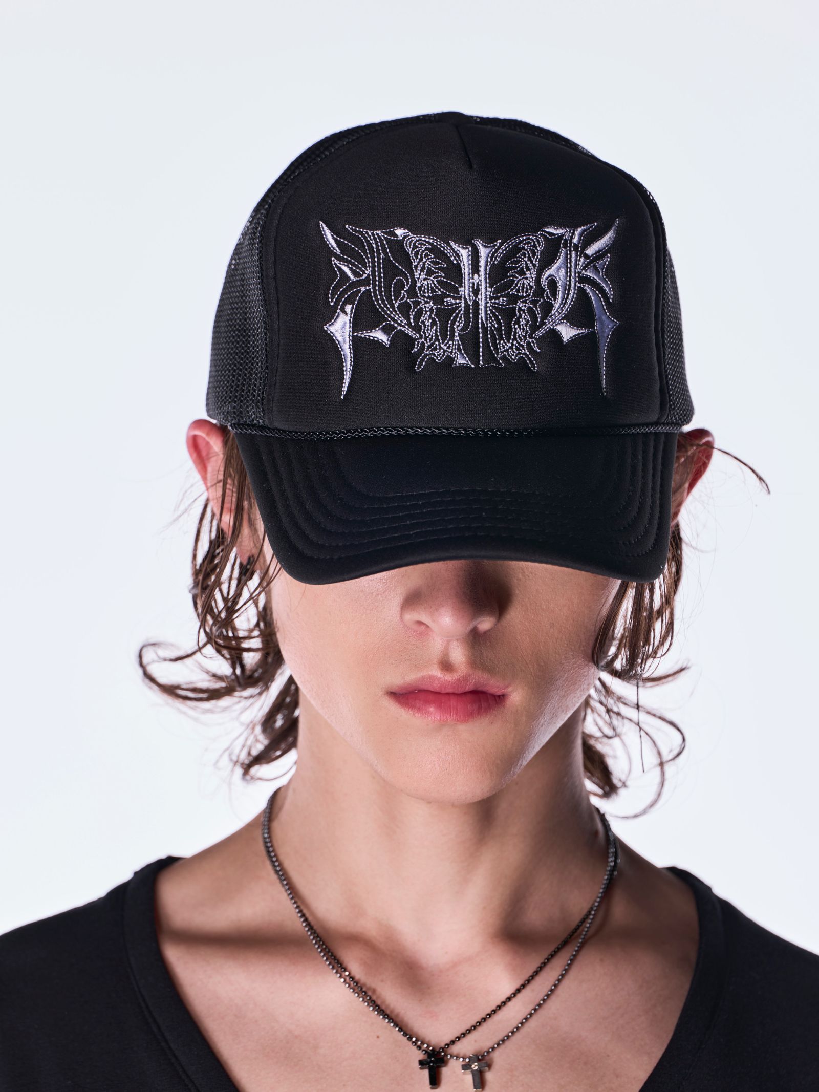 【予約品 6月29日(月) 締切】Mesh Cap / メッシュキャップ / ブラック×ブラック刺繍