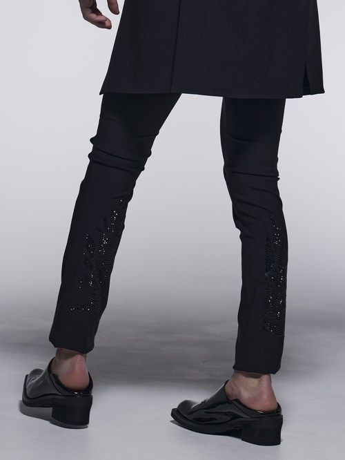 《予約品》 SkinnySlacks / スワロ装飾スキニースラックス / ブラック 【kiryuyrik】 9月以降入荷予定