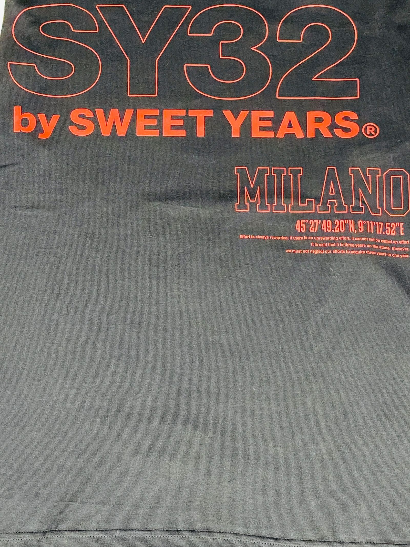 STICK OUT LOGO L/S TEE / ロゴTシャツ / ブラック 【SY32 by SWEET YEARS】