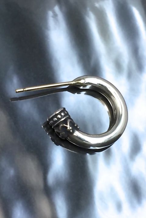 《受注生産》 CROWN HOOP EARRING 3mm ピアス 【GOD SIZE】 注文から2～3週間後入荷予定