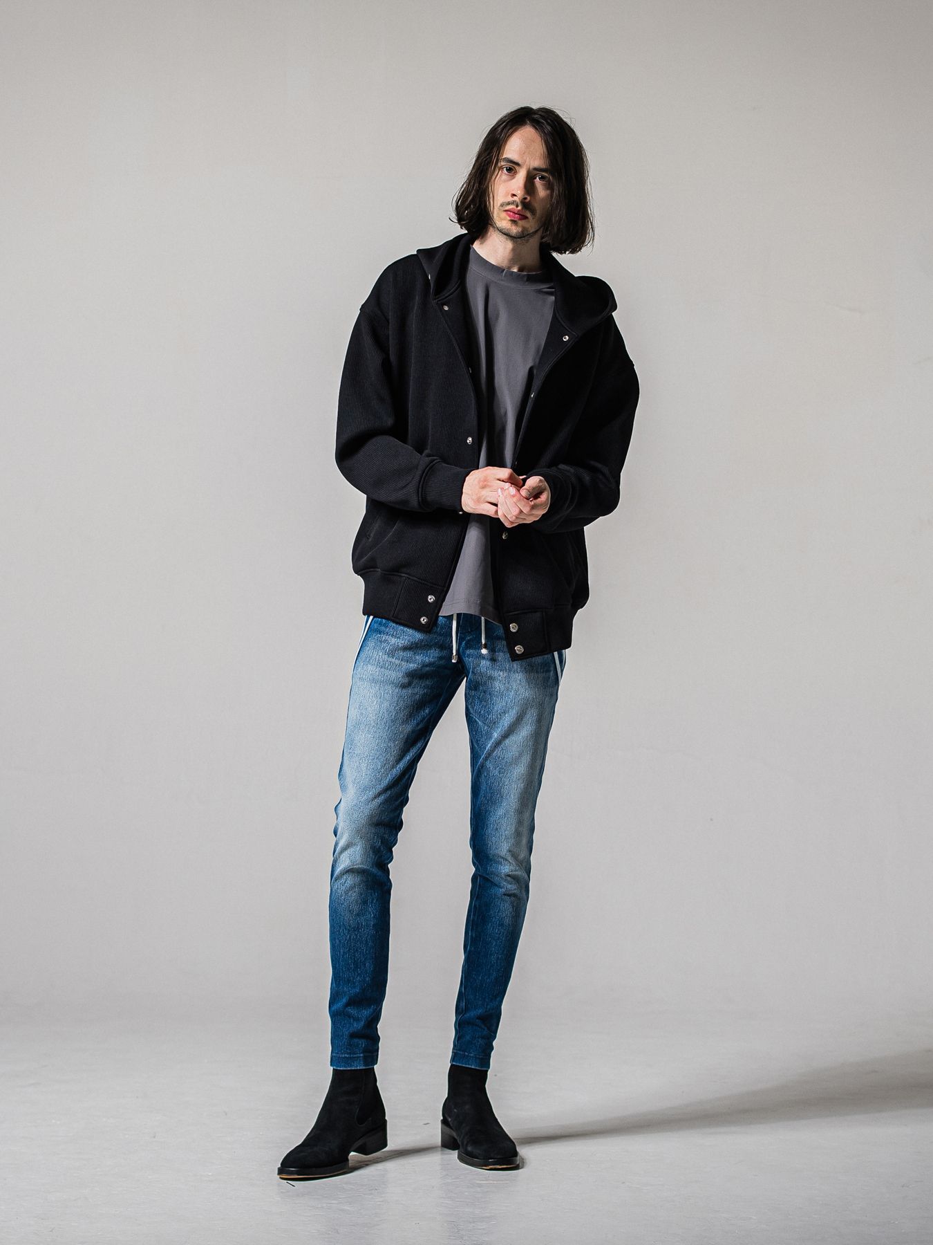 【予約品 11月16日(日) 締切】AZE VARSITY HOODIE / 畔編みニット フード付きスタジャン / ブラック