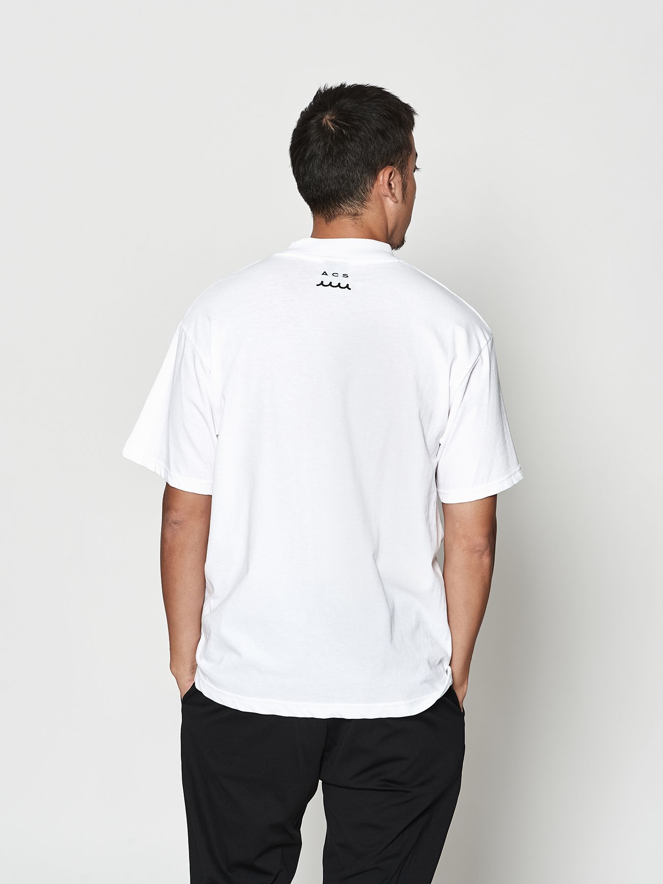 【予約品 10月9日(木) 締切】muta Mock Neck Pocket Tee / Tシャツ / ホワイト【Acanthus × muta MARINE】