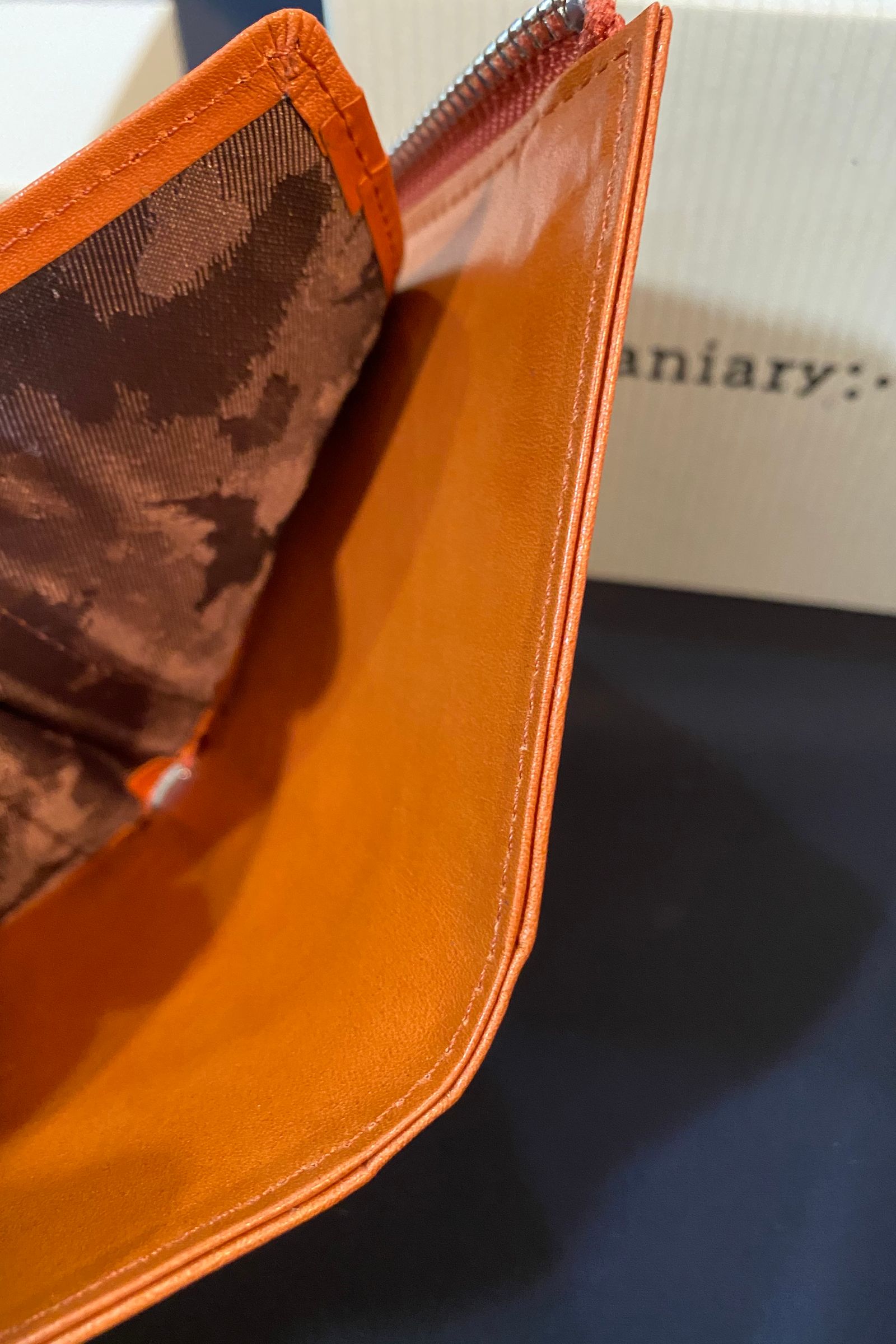 L字ウォレット 01 / Dark Orange革二つ折り財布 【aniary】