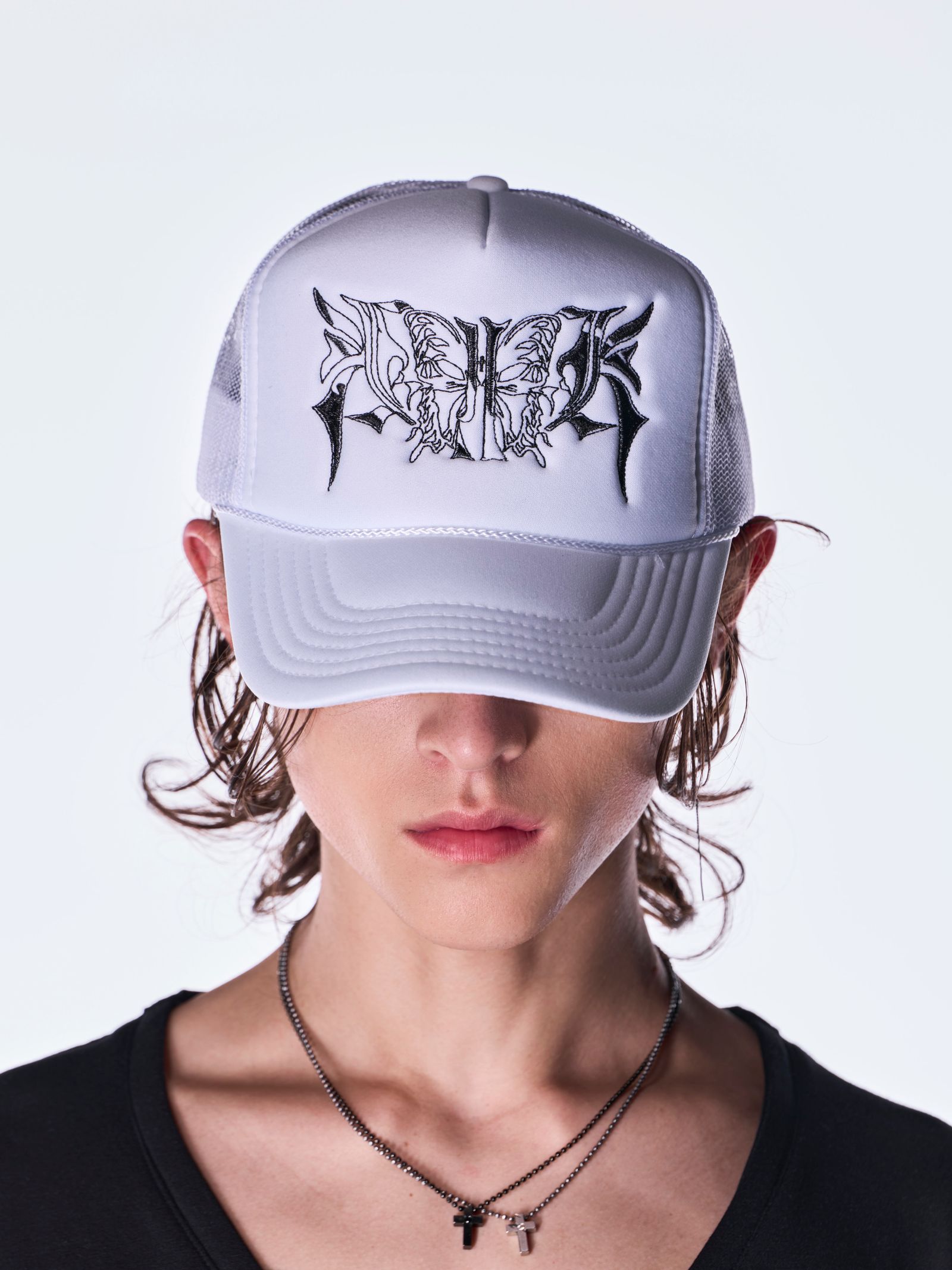 【予約品 6月29日(月) 締切】Mesh Cap / メッシュキャップ / ブラック×ホワイト刺繍