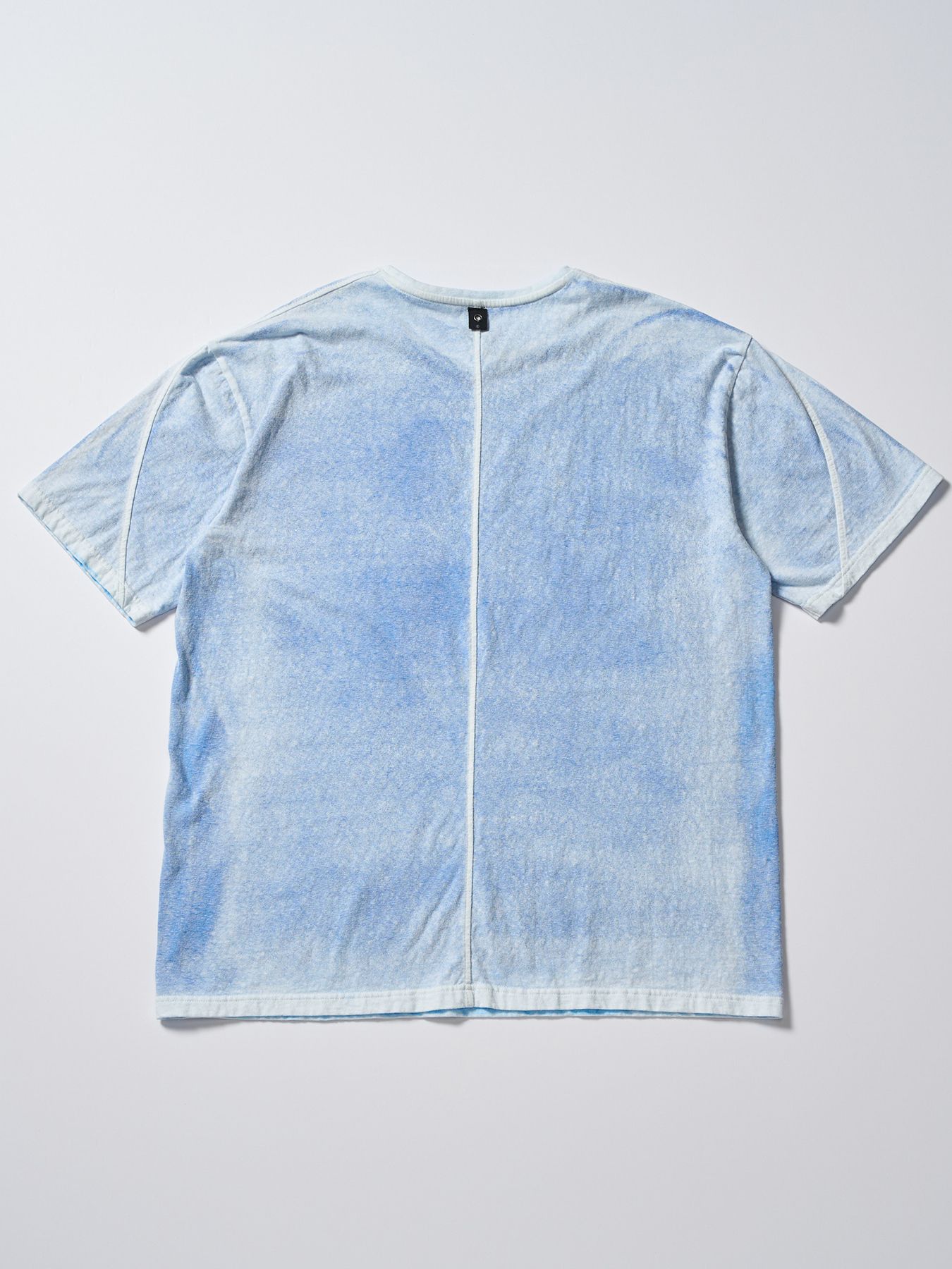 【予約品 1月25日(日) 締切】back-spray dye S/S / バックスプレー加工 ショートスリーブ / フェードブルー