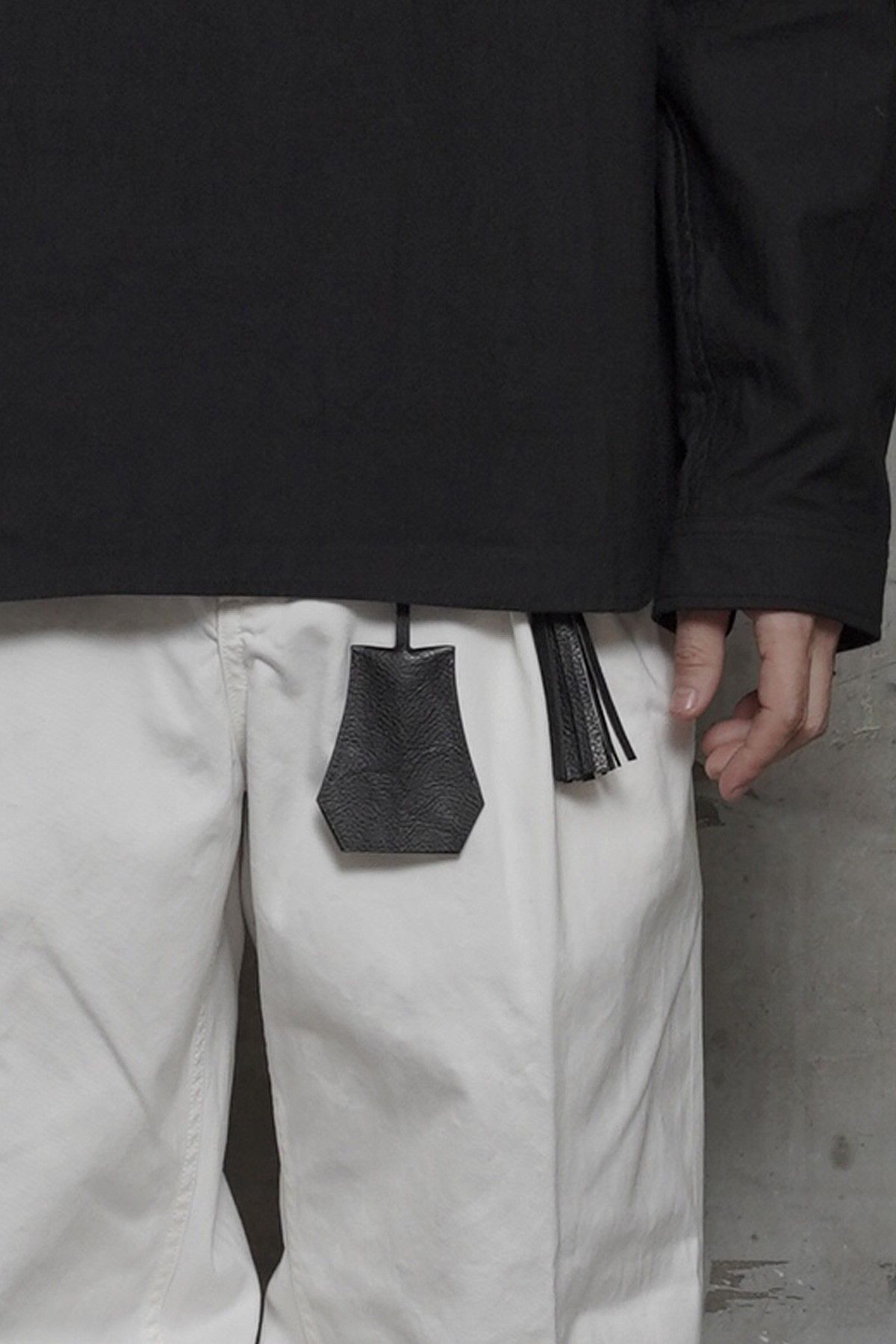 タッセルレザーキーホルダーTASSEL KEYHOLDER / ブラック