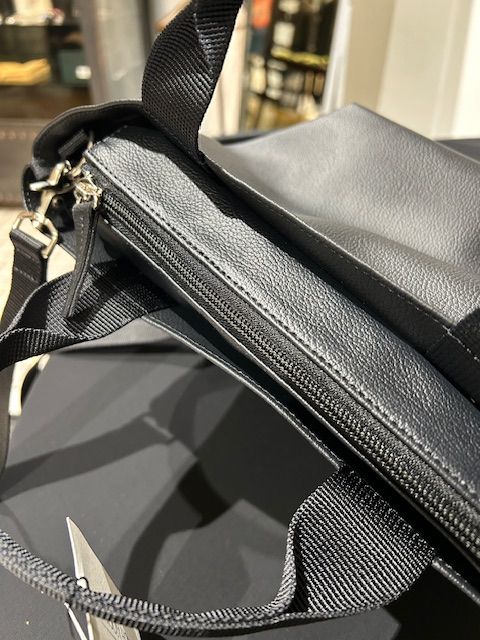 Tiphanie Shoulder バック ブラック×レッド メゾンオノレ パリMAISON HONORE PARIS