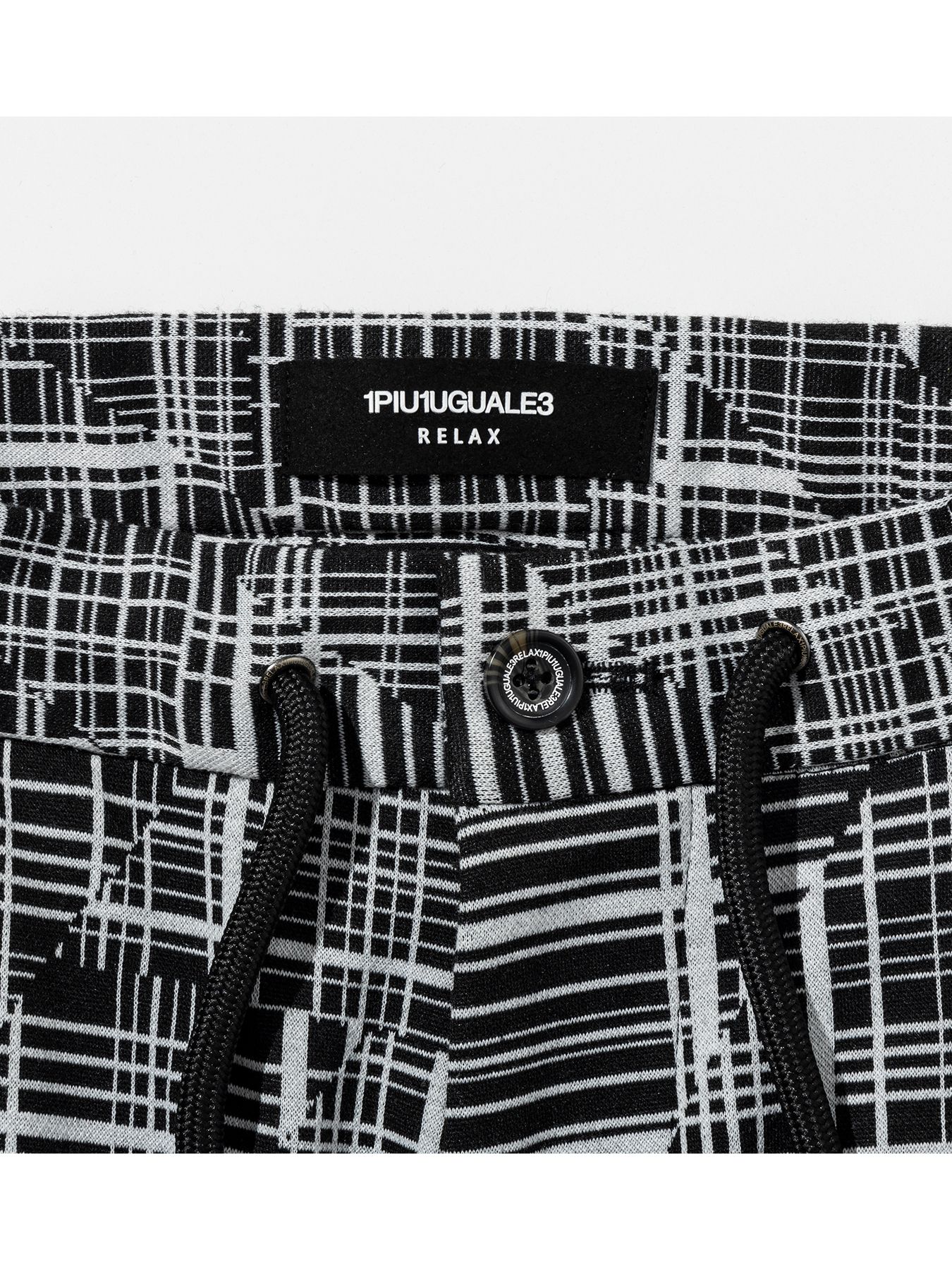 ジオメトリックスラックス / ブラック