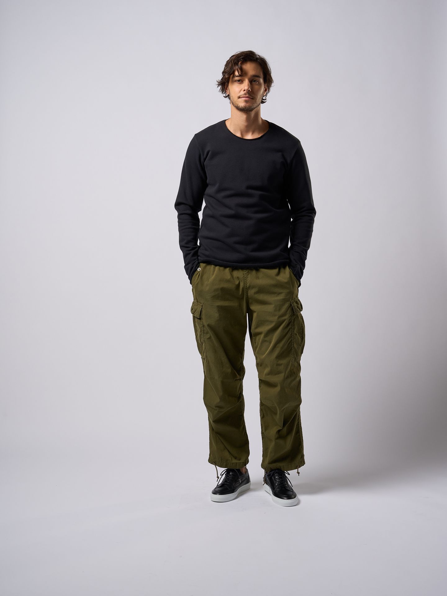 【予約品9月19日 10時締め】 cut-off sweatshirt  / Tシャツ / ブラック