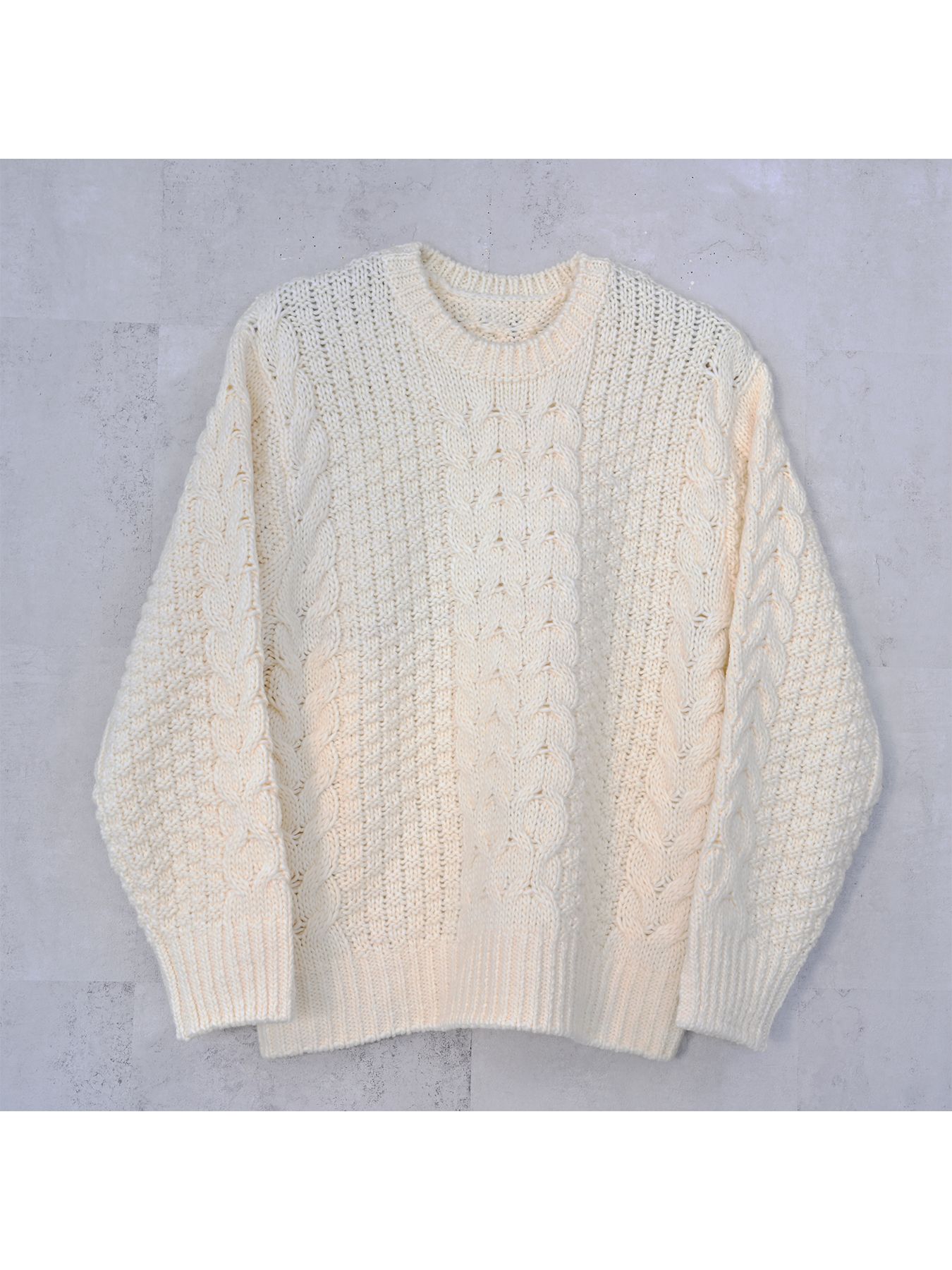 【予約品 9月6日(日) 締切】CABLE LAW SWEATER / ケーブル編みローゲージセーター / オフ