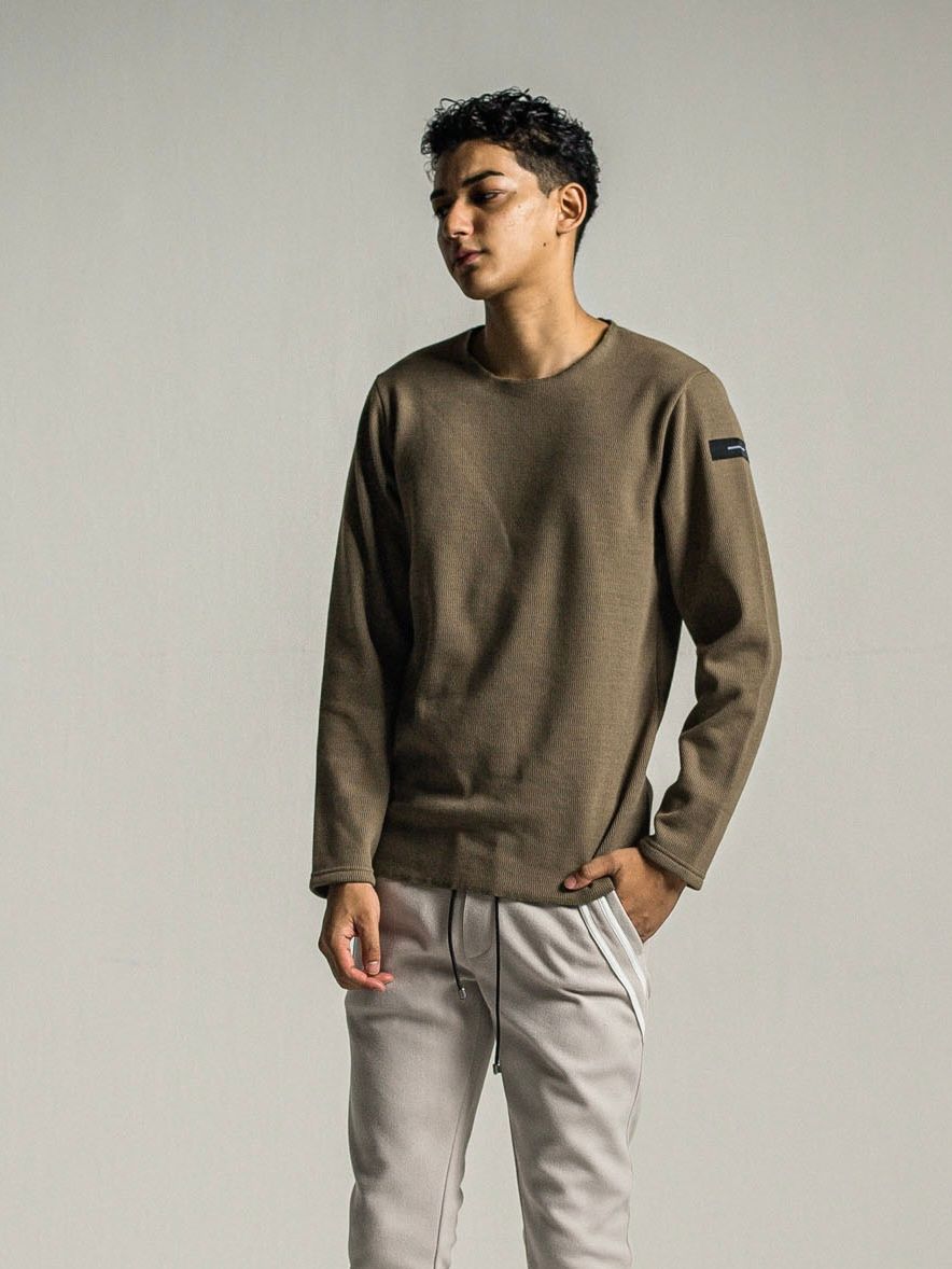 《予約9月1日18時締め》 fleece neo thermal / 肩ロゴ刺繡入り裏地特殊起毛ベロアフリースサーマル / カーキ