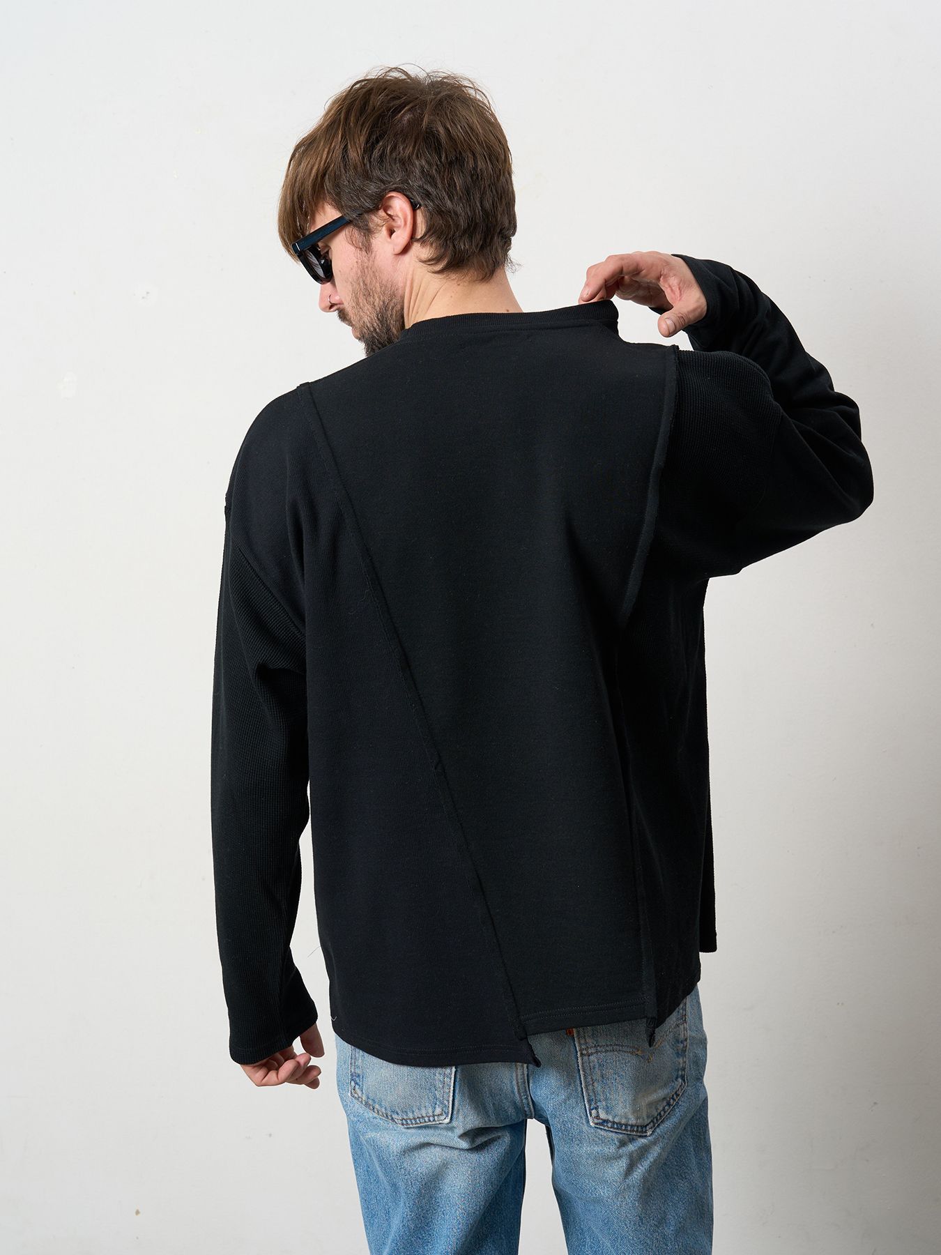 【予約品 5月8日(木) AM10時 締切】 3MIXレイヤードカットオフ モザイクプリント LS ワイドシルエットTシャツ / ブラック
