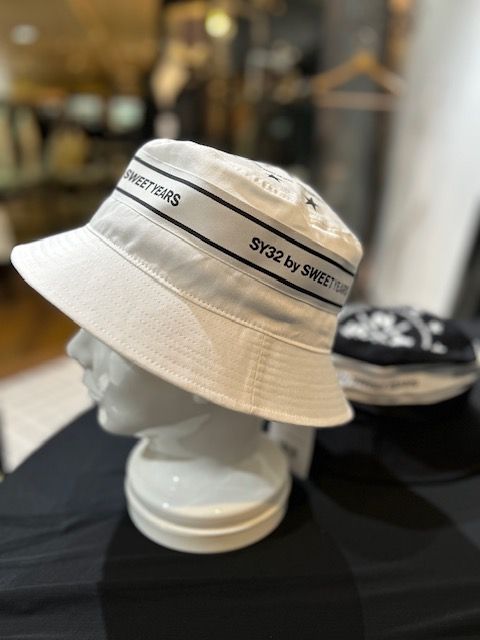 TAPE DESIGN BUCKET HAT ｜ホワイト 【SY32 by SWEET YEARS 】
