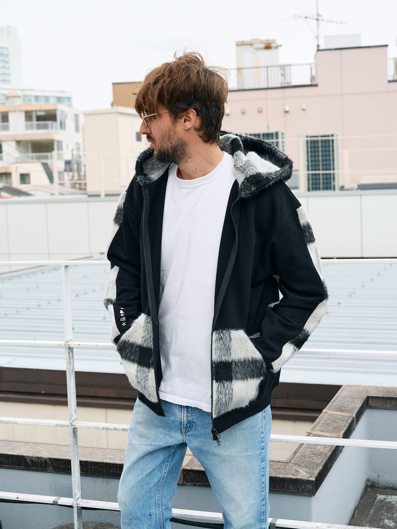 【予約品 5月8日(木) AM10時 締切】 ヘビーウエイト裏毛パイル-シャギーチェックサガラパッチワーク ビックジップワイドパーカー / ブラック