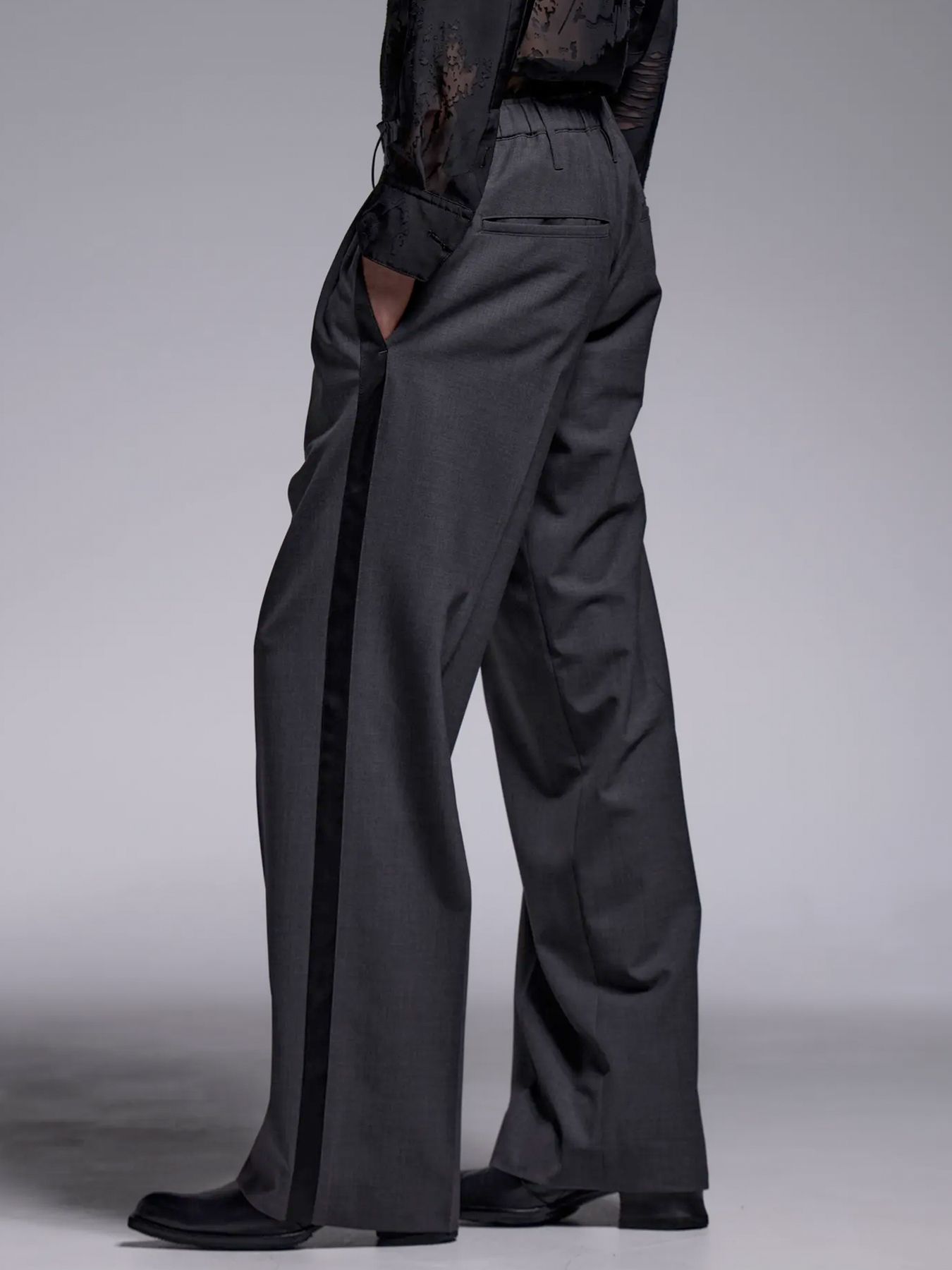 Side Line Wide Slacks / サイドライン ワイドスラックス / グレー