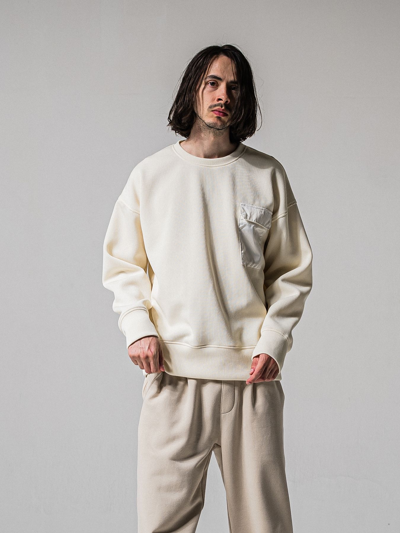 【予約品 11月16日(日) 締切】AZE MILITARY DROP TRAINER / 畔編みニット トレーナー / オフ