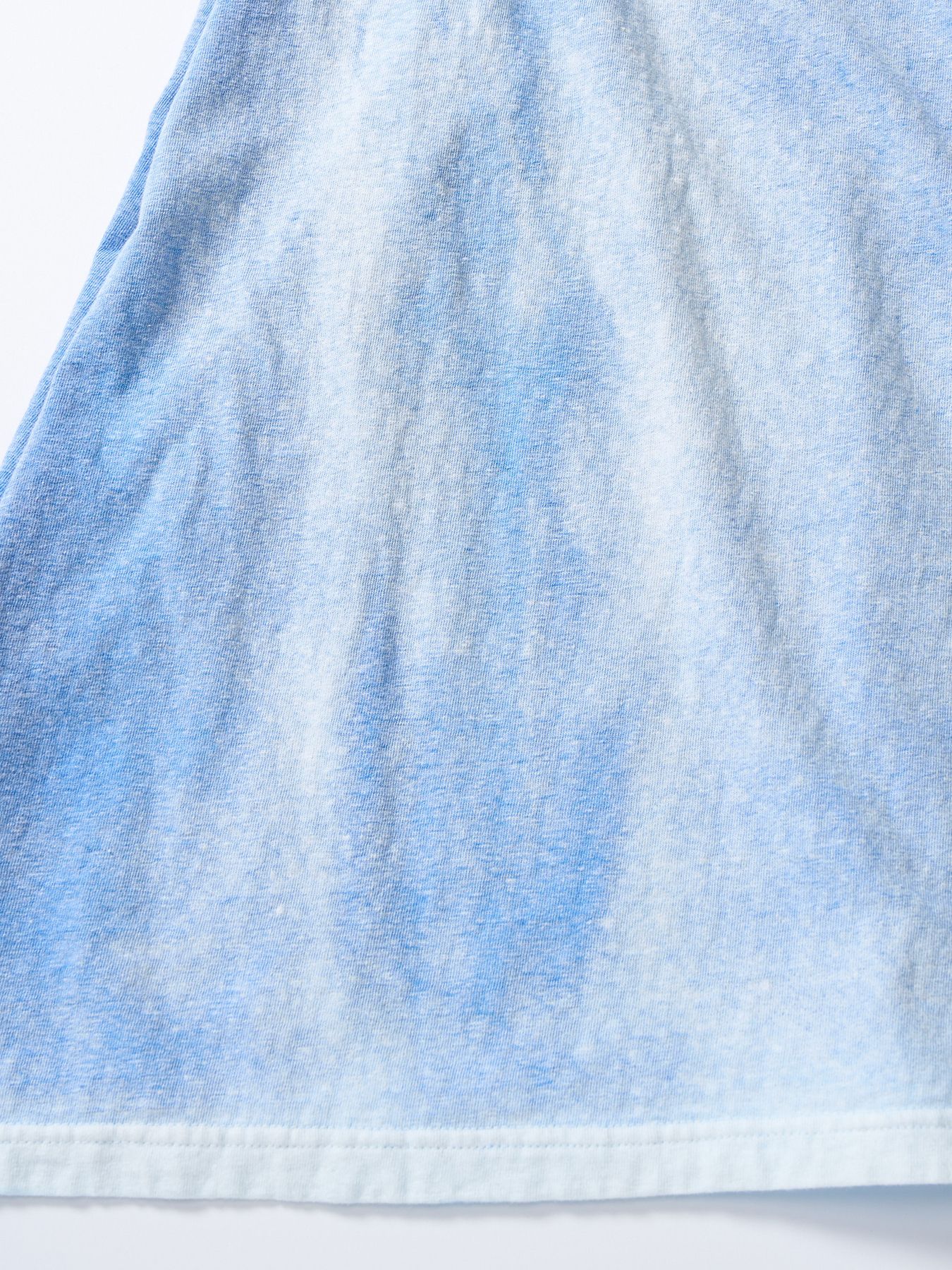 【予約品 1月25日(日) 締切】back-spray dye S/S / バックスプレー加工 ショートスリーブ / フェードブルー