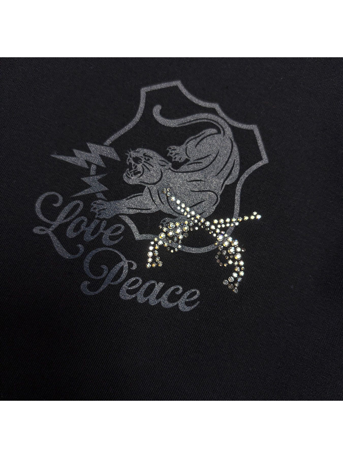 【予約品 3月9日(月) 18:00 締切】ORG/CO L/TEE PANTHER / パンサーエンブレム クリスタルクロスガン オーガニックコットン ロンT / ブラック