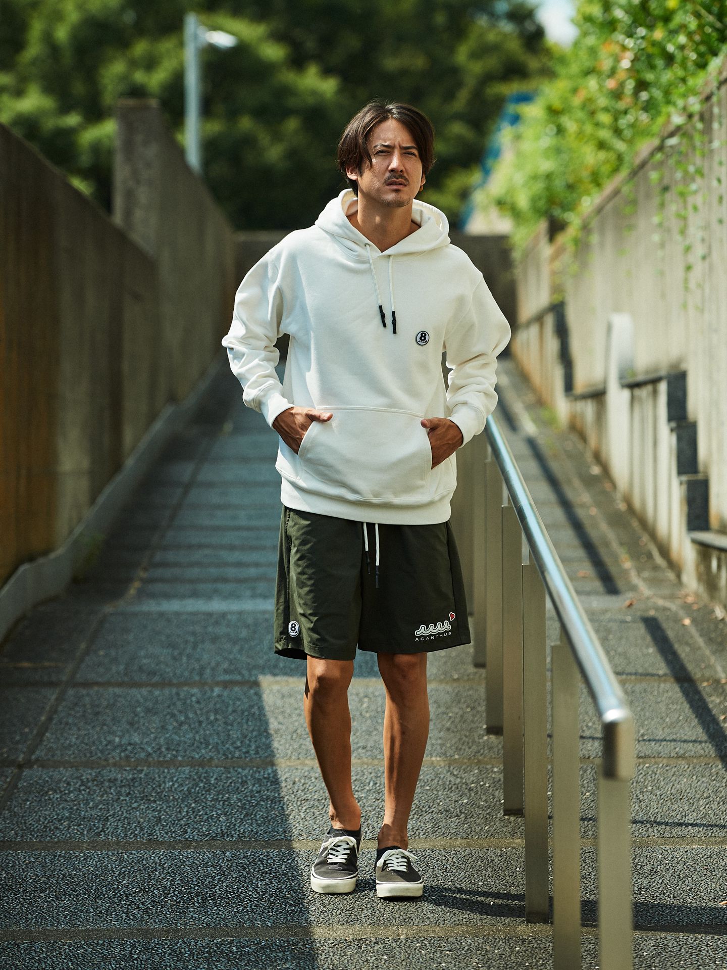 muta sweet muta hoodie / パーカー / ホワイト 【Acanthus×muta】