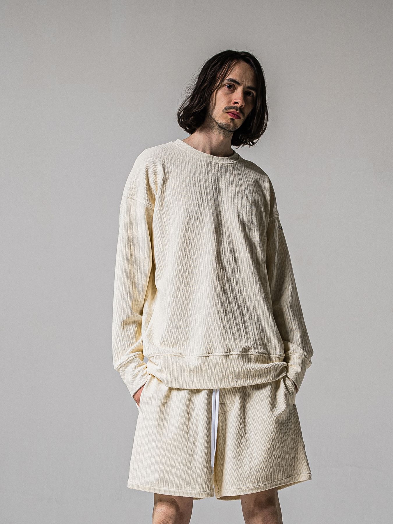 【予約品 11月16日(日) 締切】BLISTER TRAINER / ブリスターニット トレーナー  / オフ