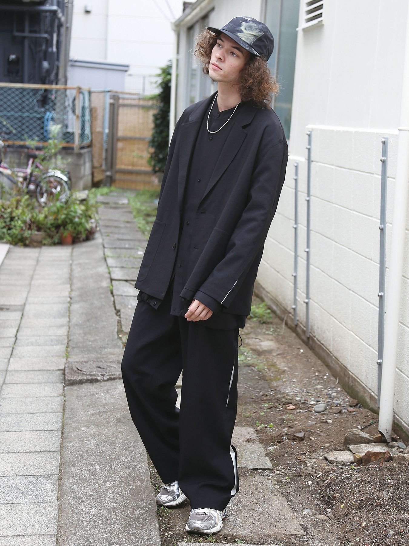 UNTRAD JACKET / ブラック×ホワイト【QUOLT】