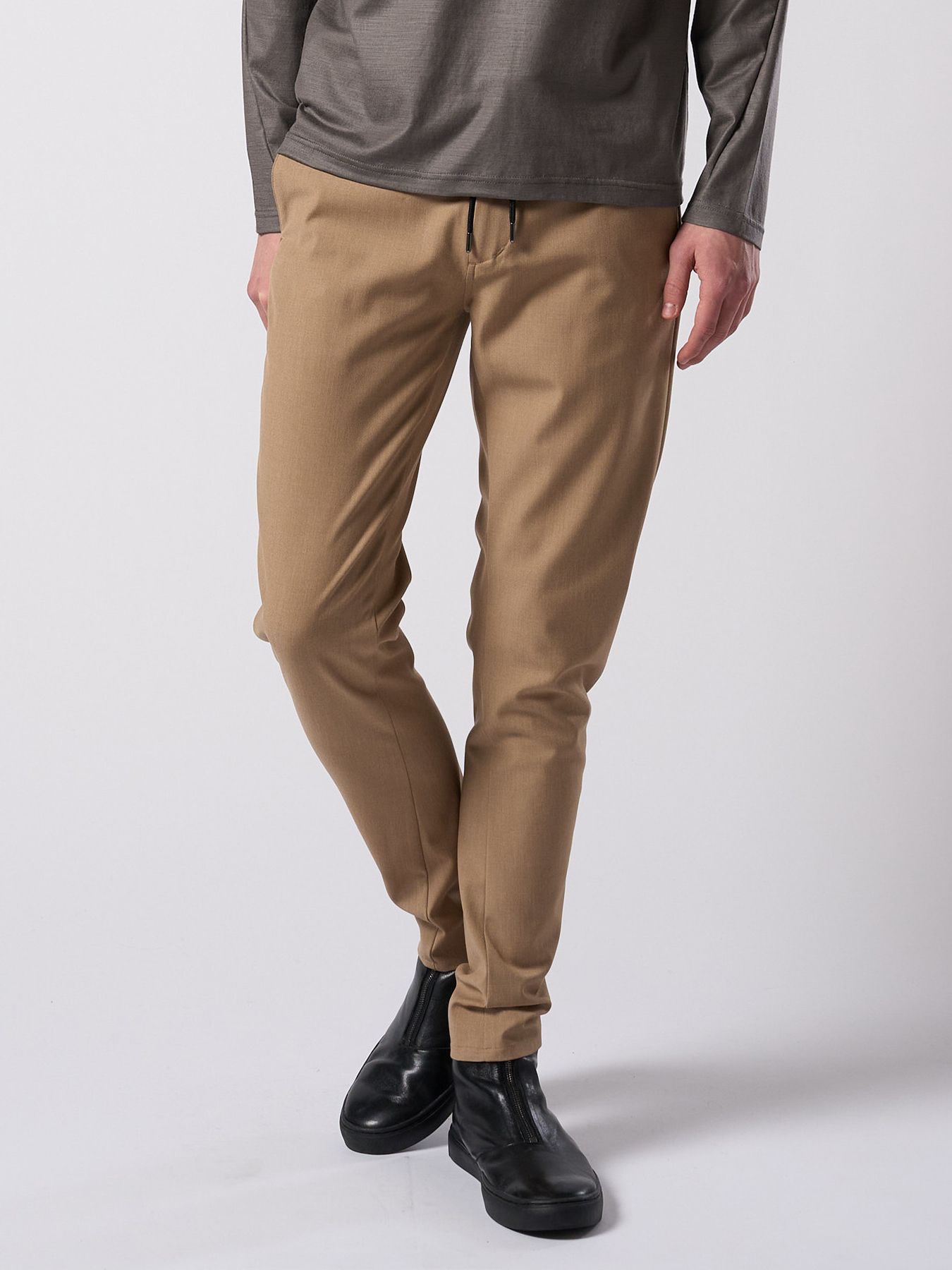 【予約品 4月19日(日) 18時締切】3D banana slim pants / 3Dバナナ スリムパンツ / ベージュ