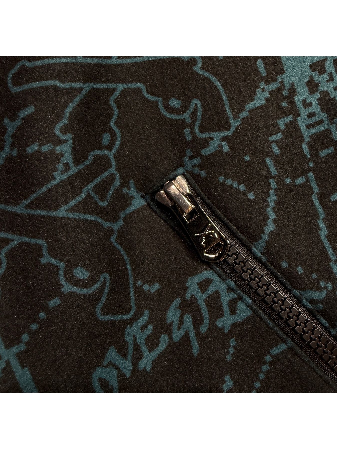 【予約品 3月9日(月) 18:00 締切】SPIDER PRINT JKT CRY / クリスタルクロスガン スパイダープリント フリース ジャケット / ブラック×ブルー