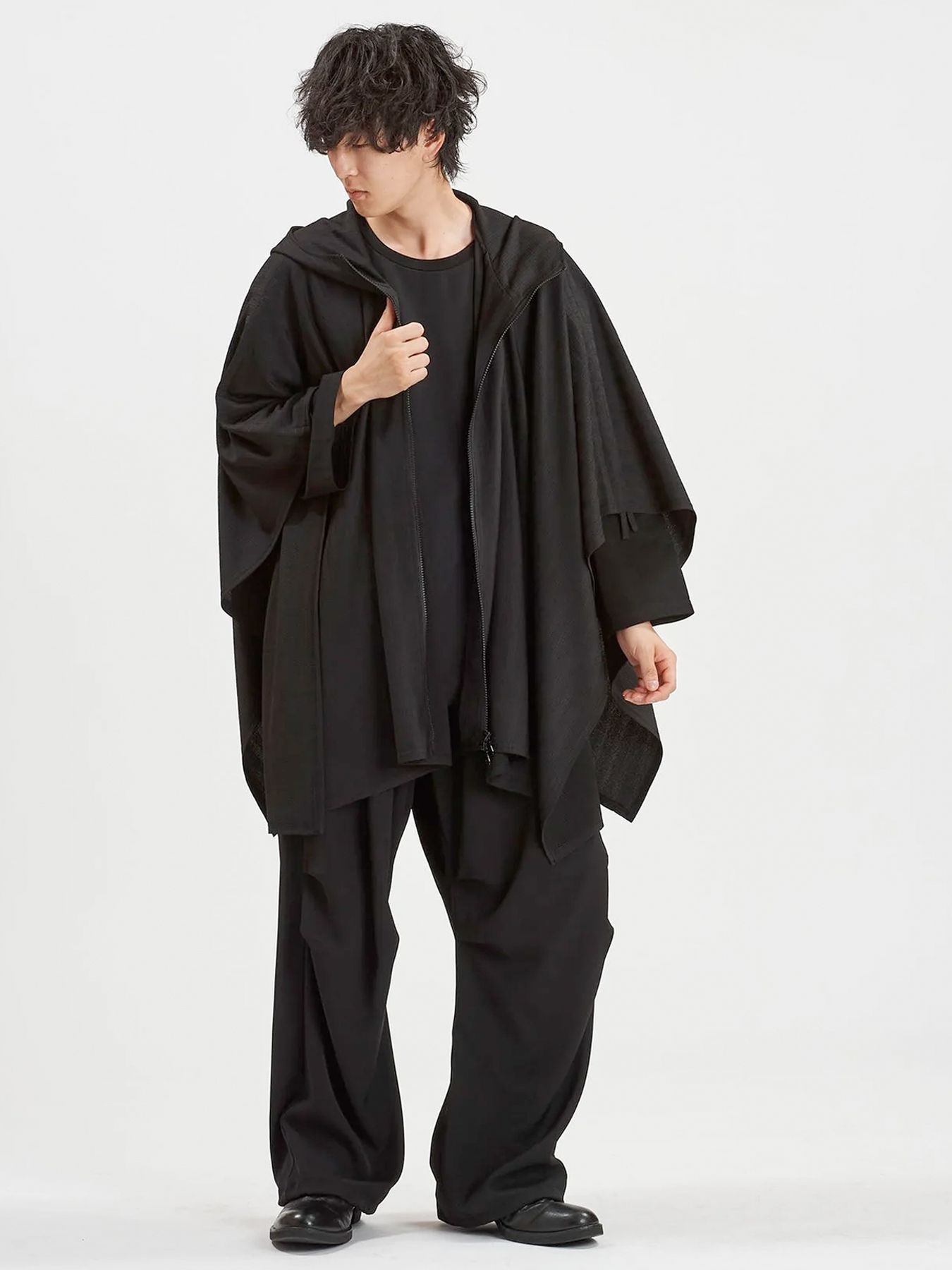 ドローストリングスフーデッドポンチョ / ブラック【NOID.】