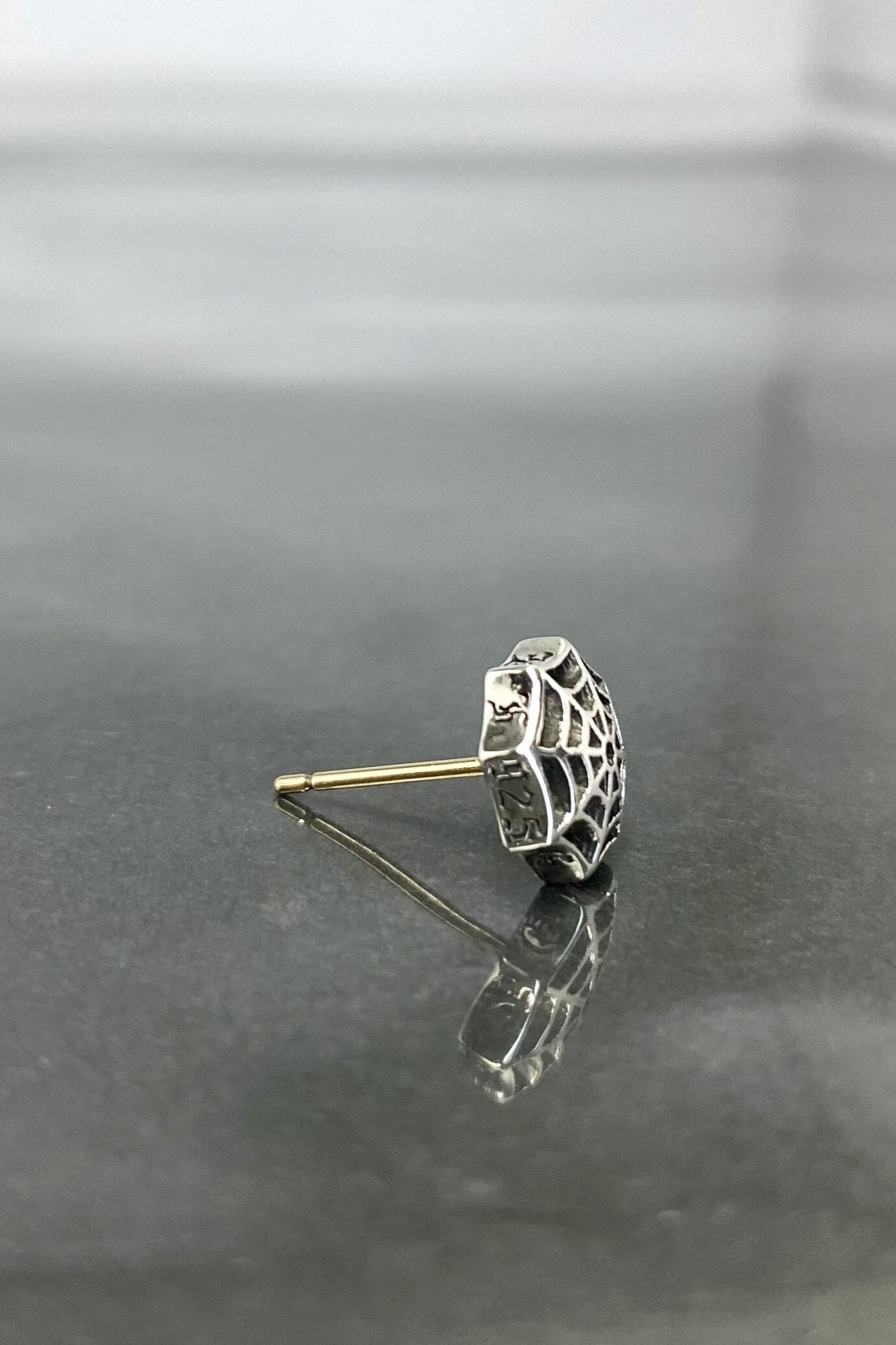 《受注生産》CUT OUT SPIDER WEB STUD / カットアウトスパイダーウェブ ピアス / 注文から1～2週間後入荷予定