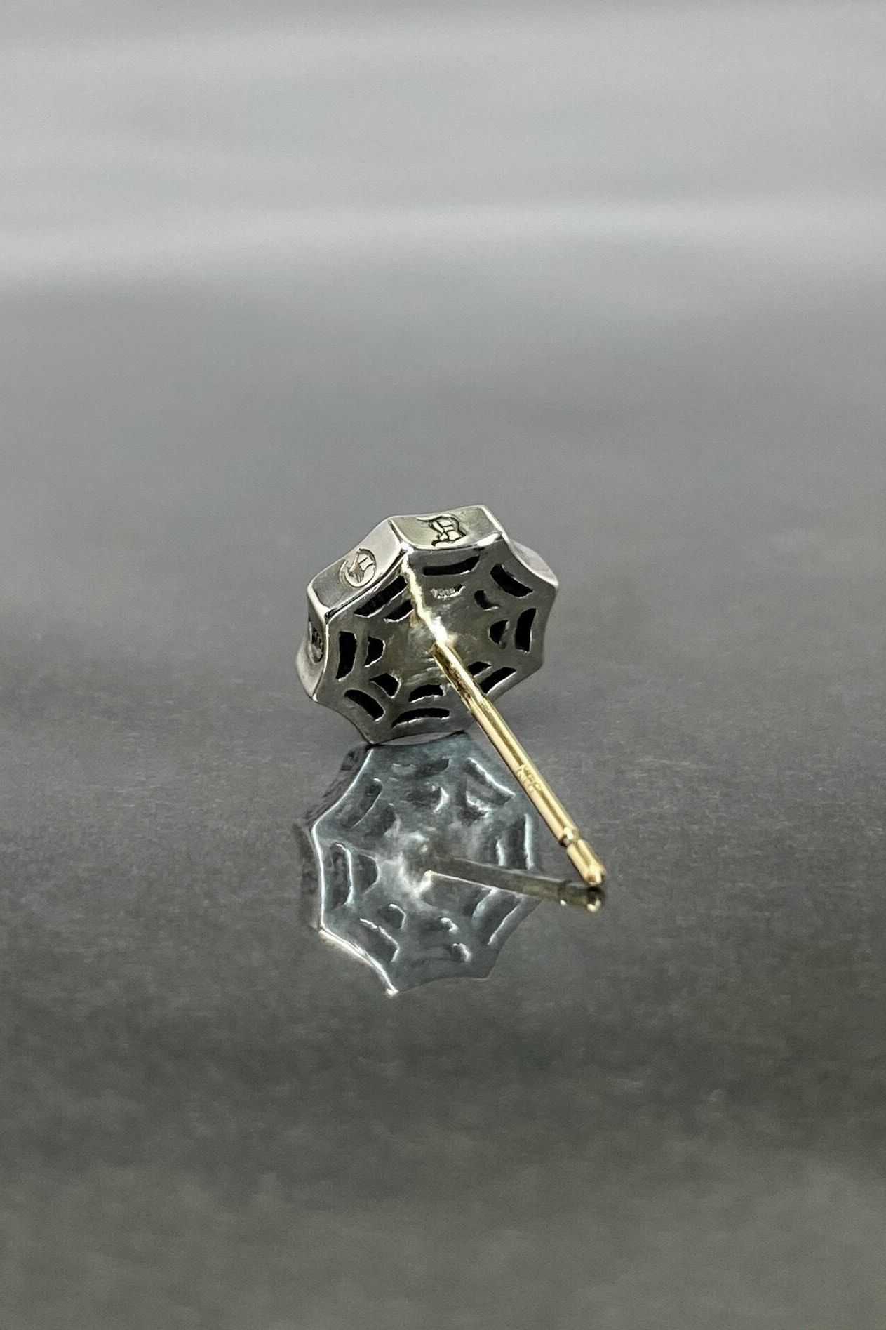 《受注生産》CUT OUT SPIDER WEB STUD / カットアウトスパイダーウェブ ピアス / 注文から1～2週間後入荷予定