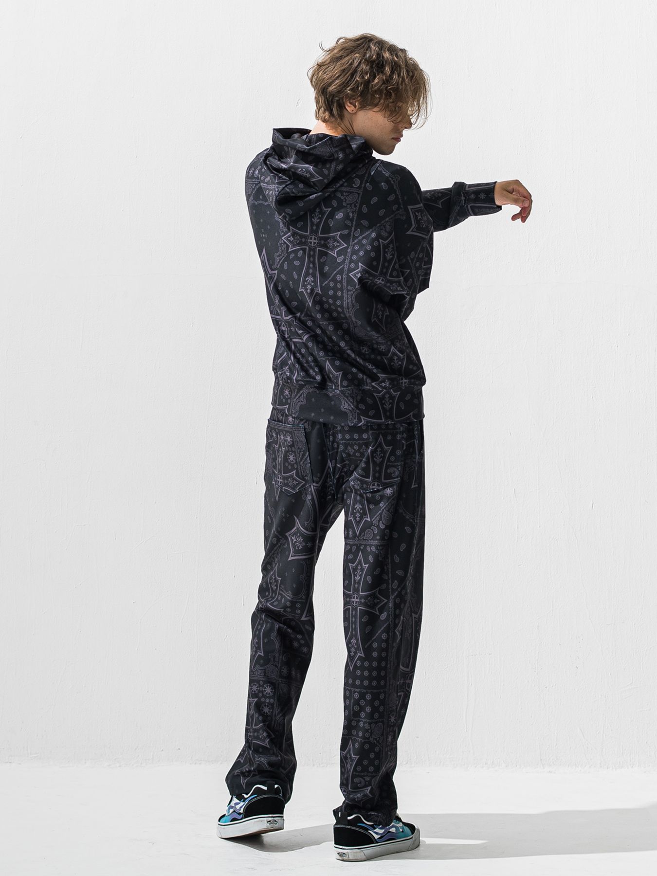 【予約品 9月6日(日) 締切】OVER HOODIE / トリコット オーバーパーカー / クロスブラック