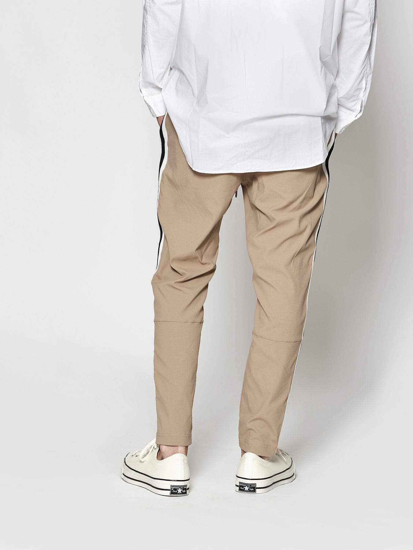 【予約品 10月9日(木) 締切】muta sweet side line pants / ラインパンツ / ベージュ【Acanthus × muta MARINE】