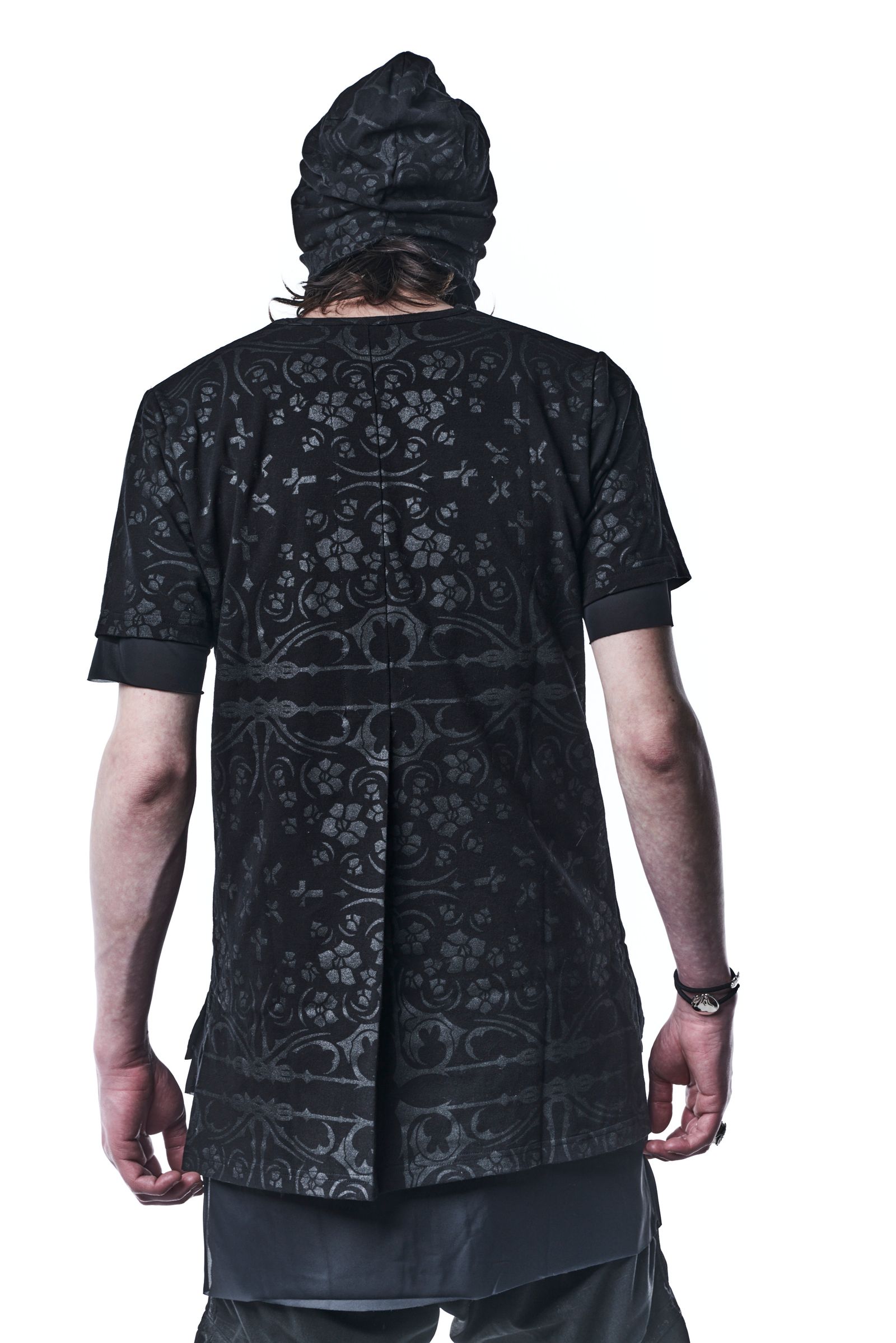 《予約品》 Layerd V-Neck T Tシャツ BANDANA BEATENJIKU / Black×Black 【kiryuyrik】 9月入荷予定