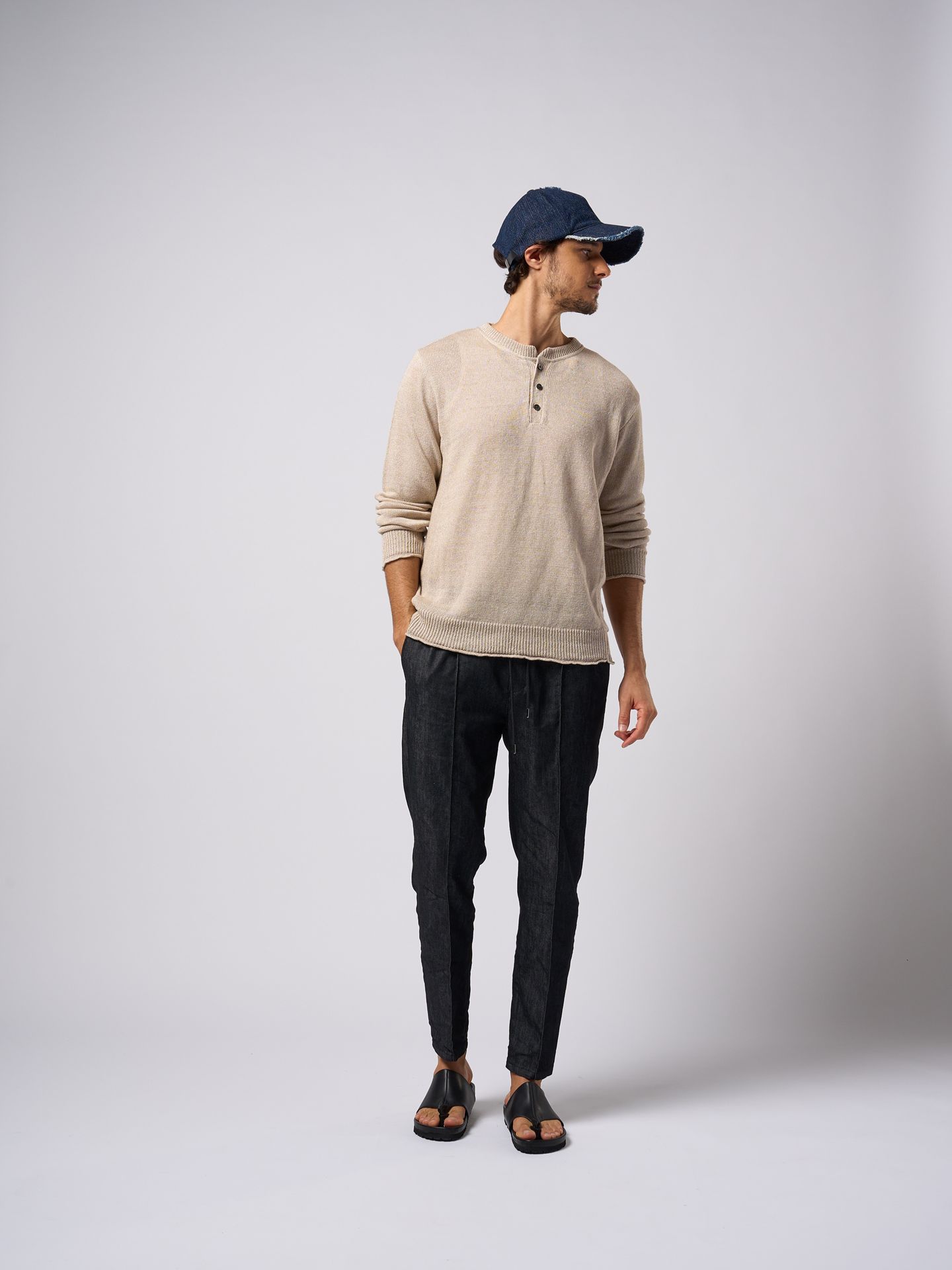 【予約品9月19日 10時締め】 denim pin-tuck slacks  / 2タックスラックス / ブラック