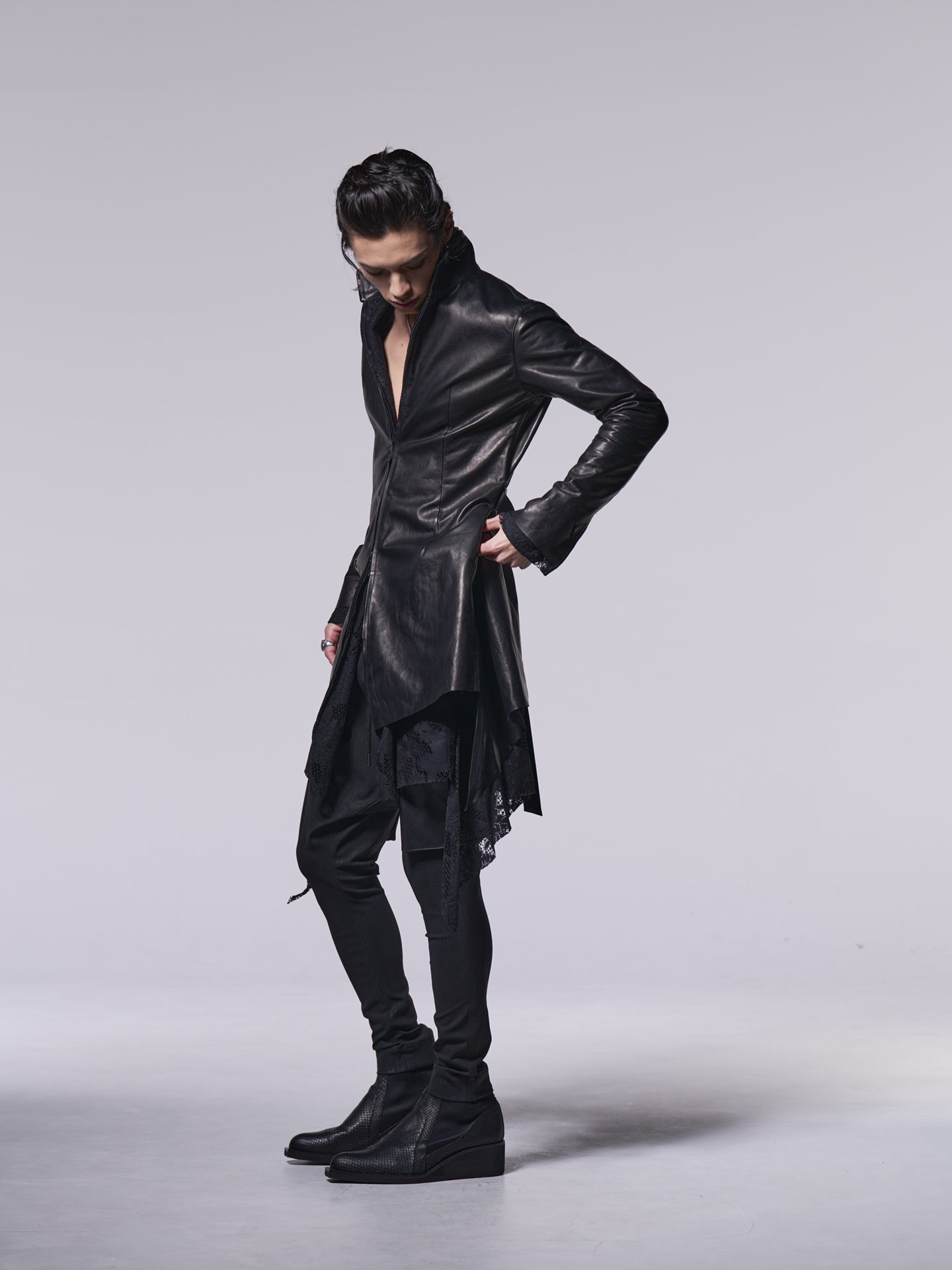 《予約品》 StandCollarLeatherFlareShirt / レザーフレアシャツ / ブラック