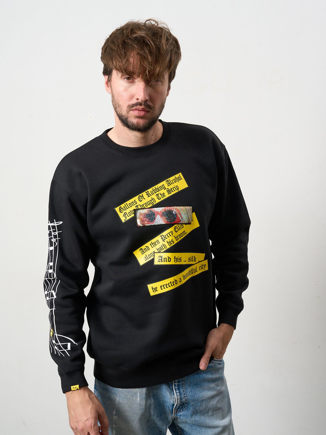 【予約品 5月8日(木) AM10時 締切】 TC裏毛起毛 リリック リボン シークインMUSICプリント スウェットシャツ / ブラック