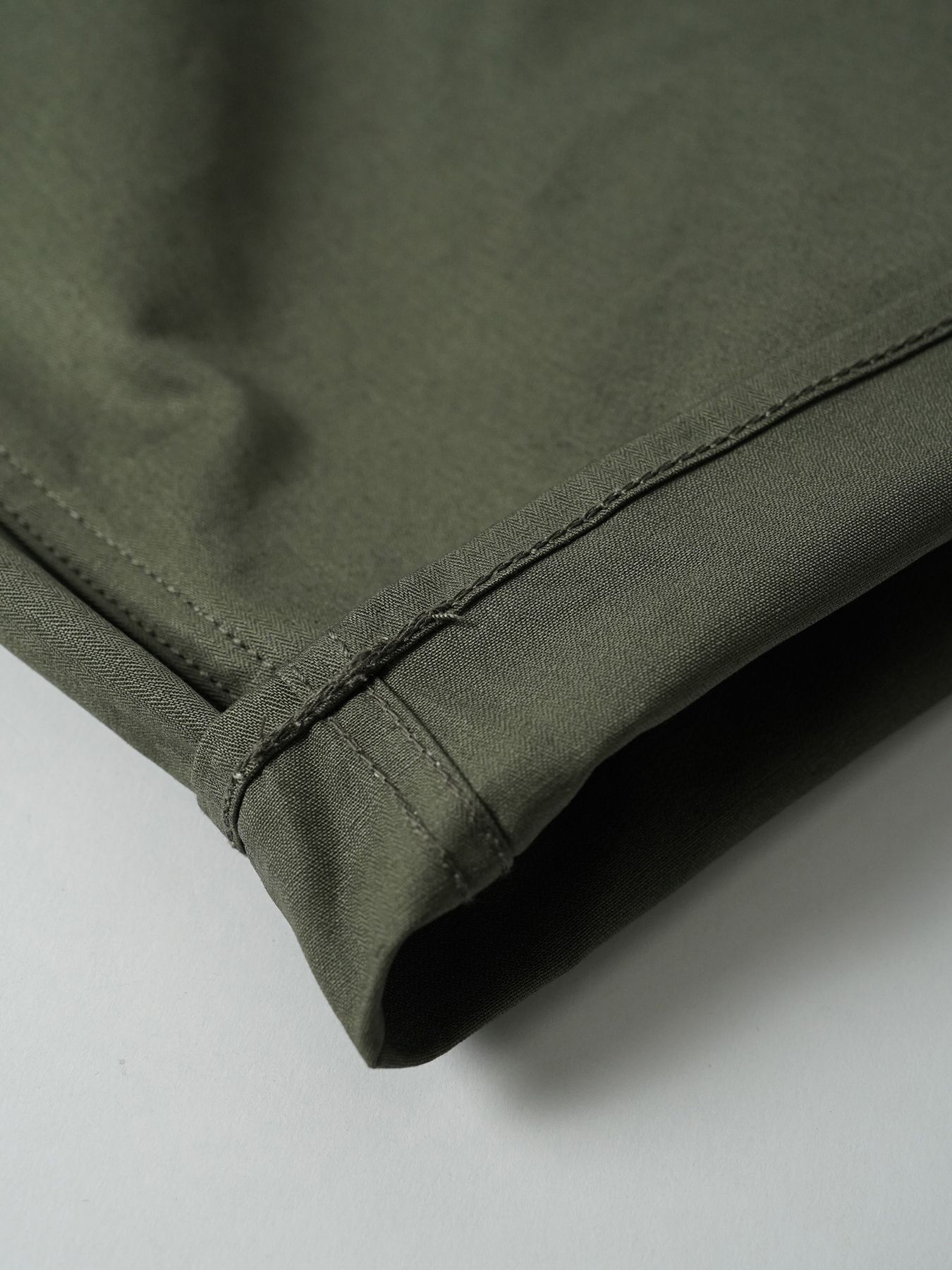 【予約品 5月6日(水) 締切】USN-MIRITARYHERRINGBONE / ミリタリーパンツ / カーキ