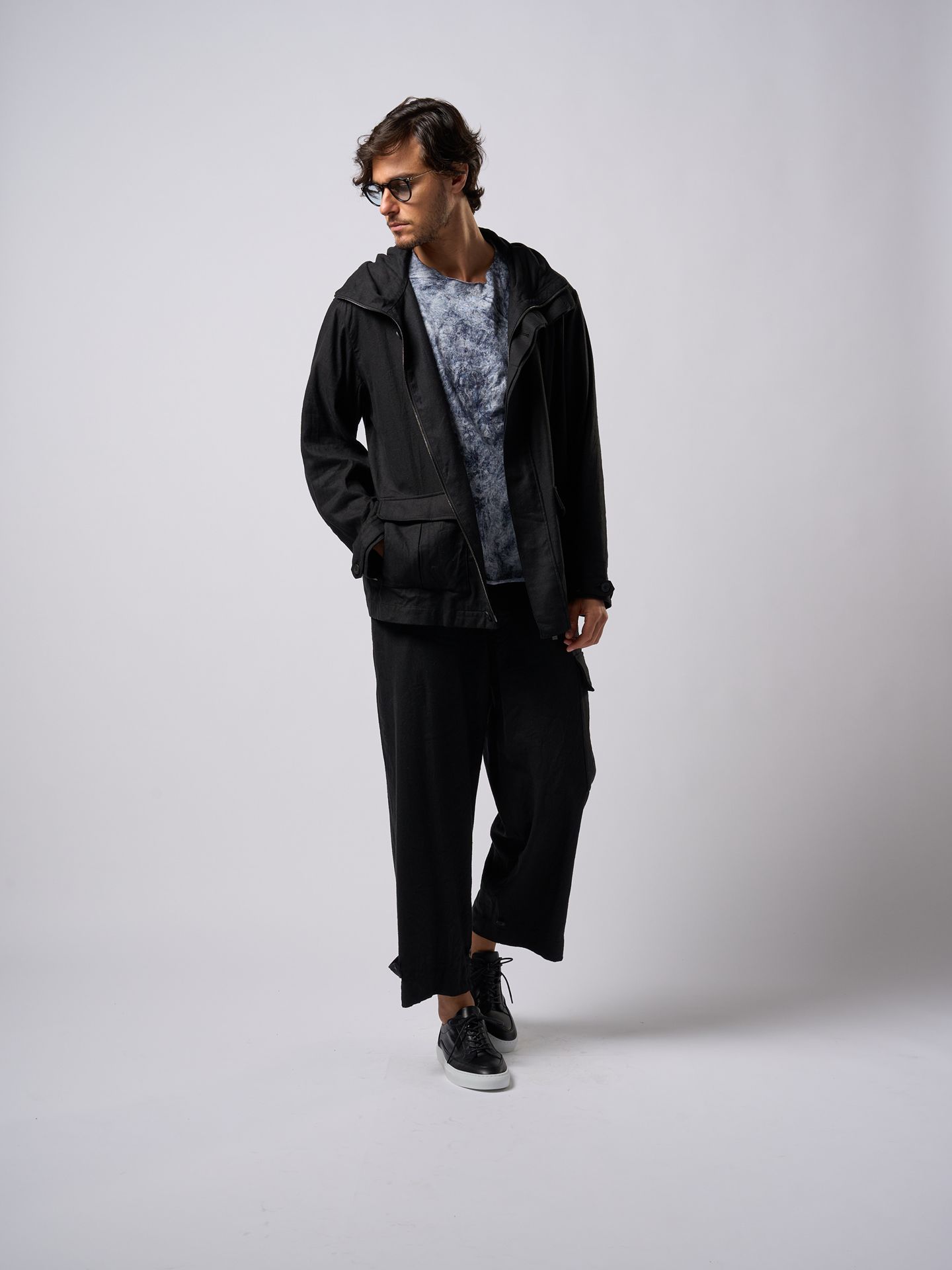 【予約品9月19日 10時締め】 low cut leather sneaker / レザースニーカー / ブラック×ホワイト