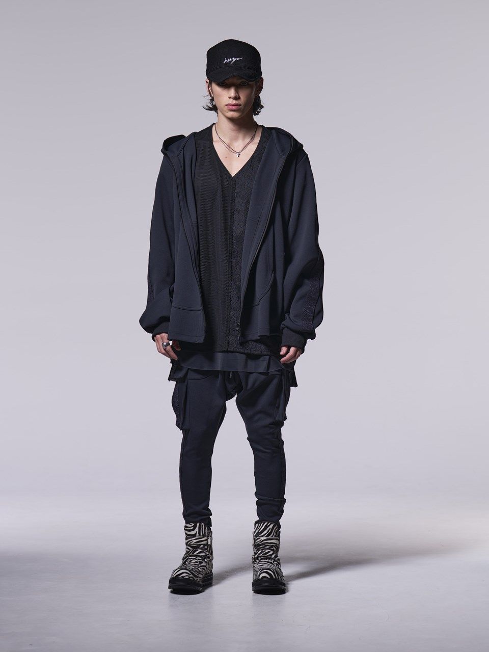 《予約品》 Line Hoodie / ラインパーカー / ブラック