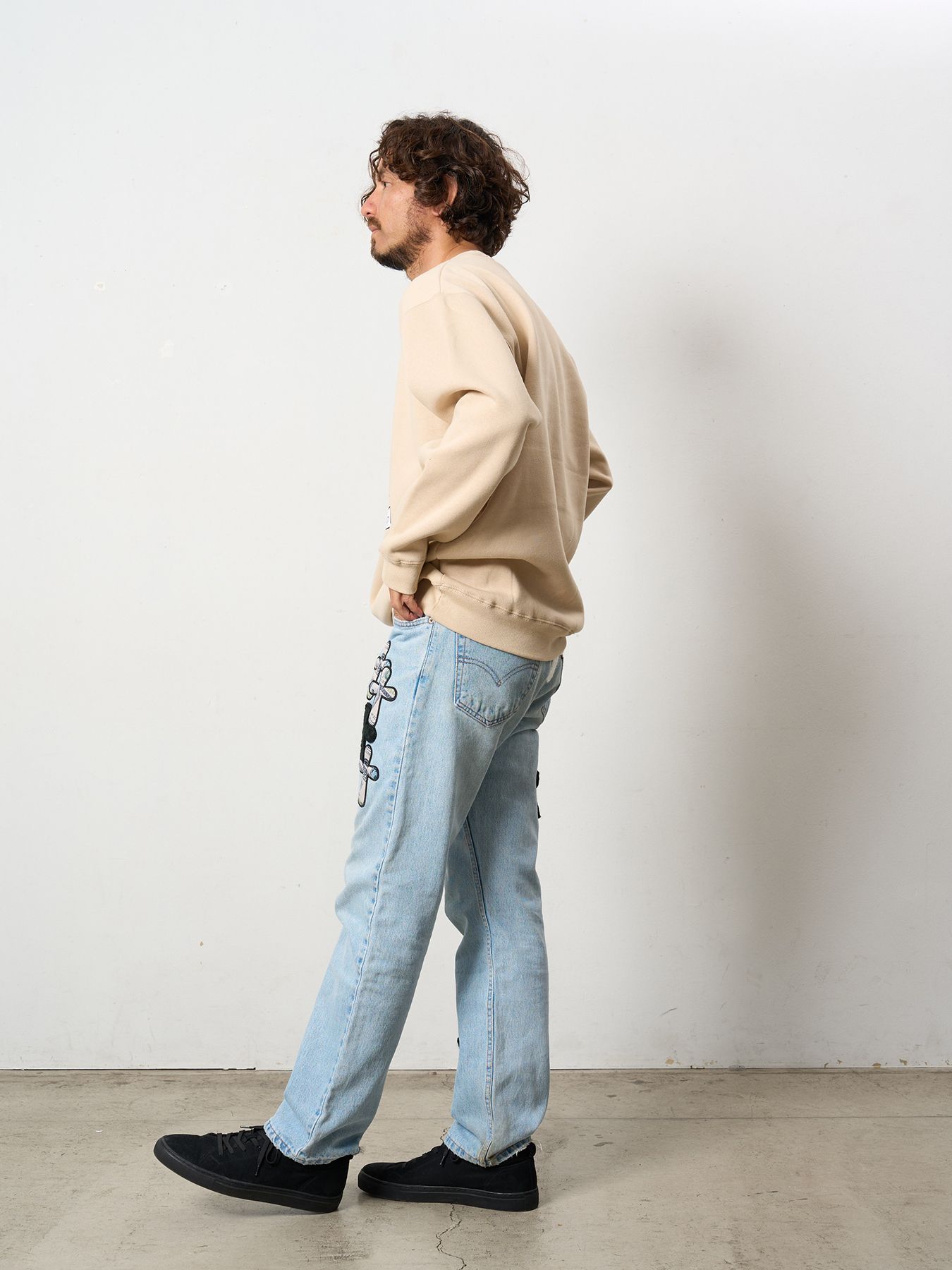 【予約品 5月8日(木) AM10時 締切】 TC裏毛起毛 リリック リボン シークインMUSICプリント スウェットシャツ / ベージュ