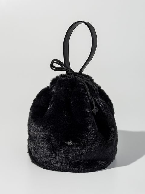 FUR DRAWSTRING BAG / ブラック