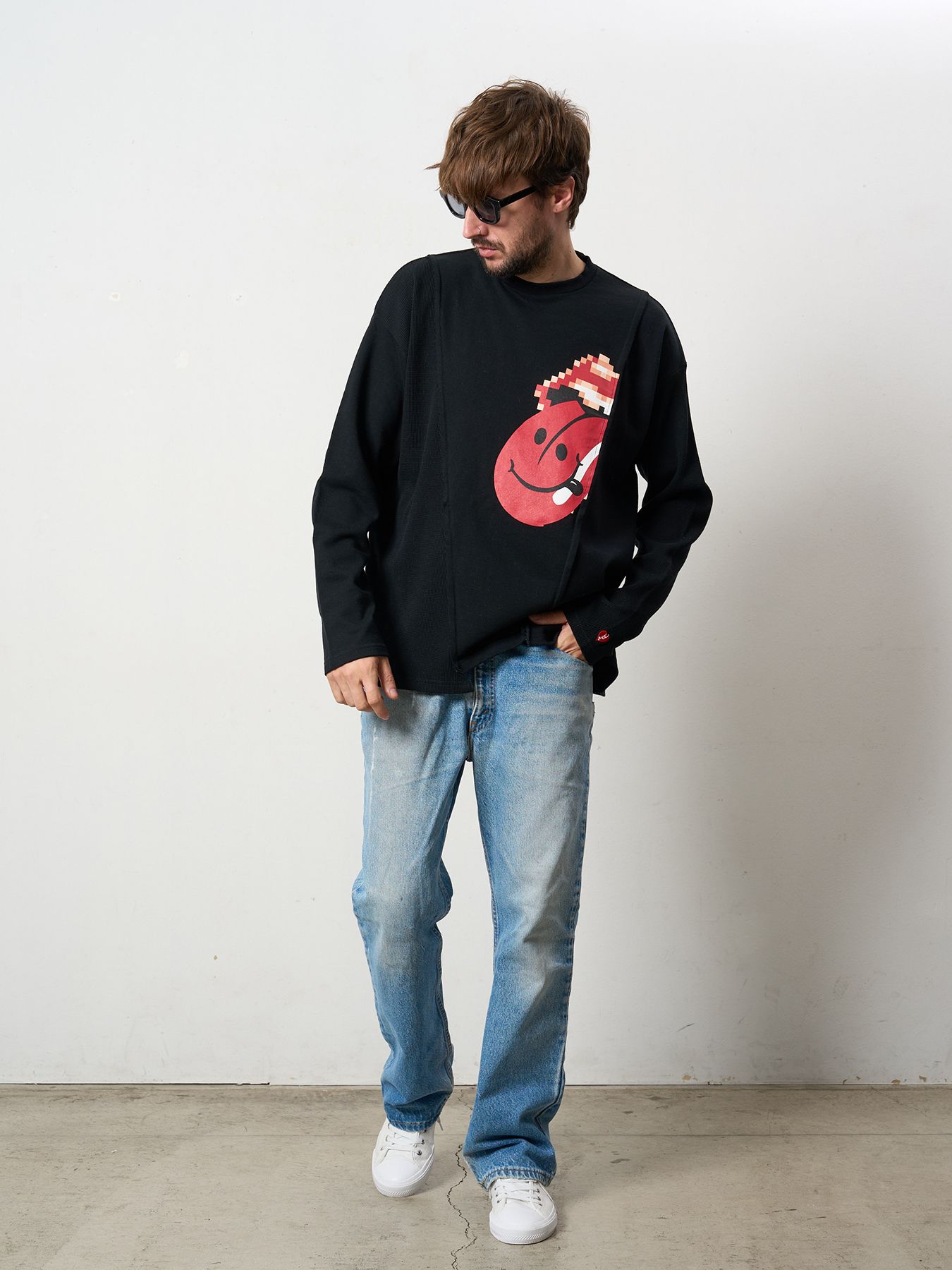 【予約品 5月8日(木) AM10時 締切】 3MIXレイヤードカットオフ モザイクプリント LS ワイドシルエットTシャツ / ブラック