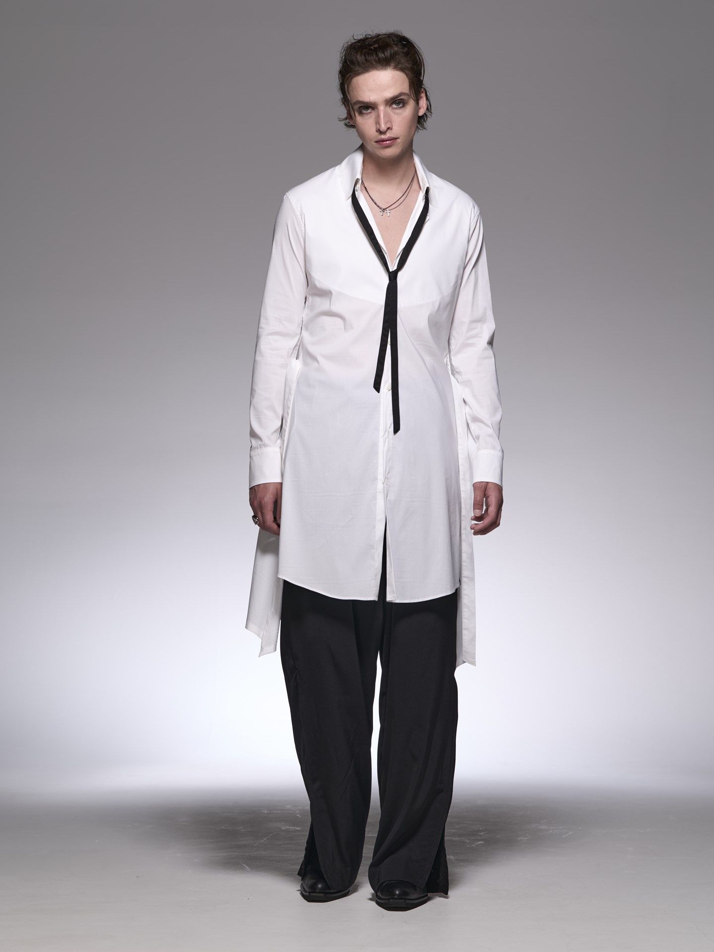 《予約品》 SlitZippWideSlacks / スエードサテン スリットジップ入りワイドスラックス / ブラック